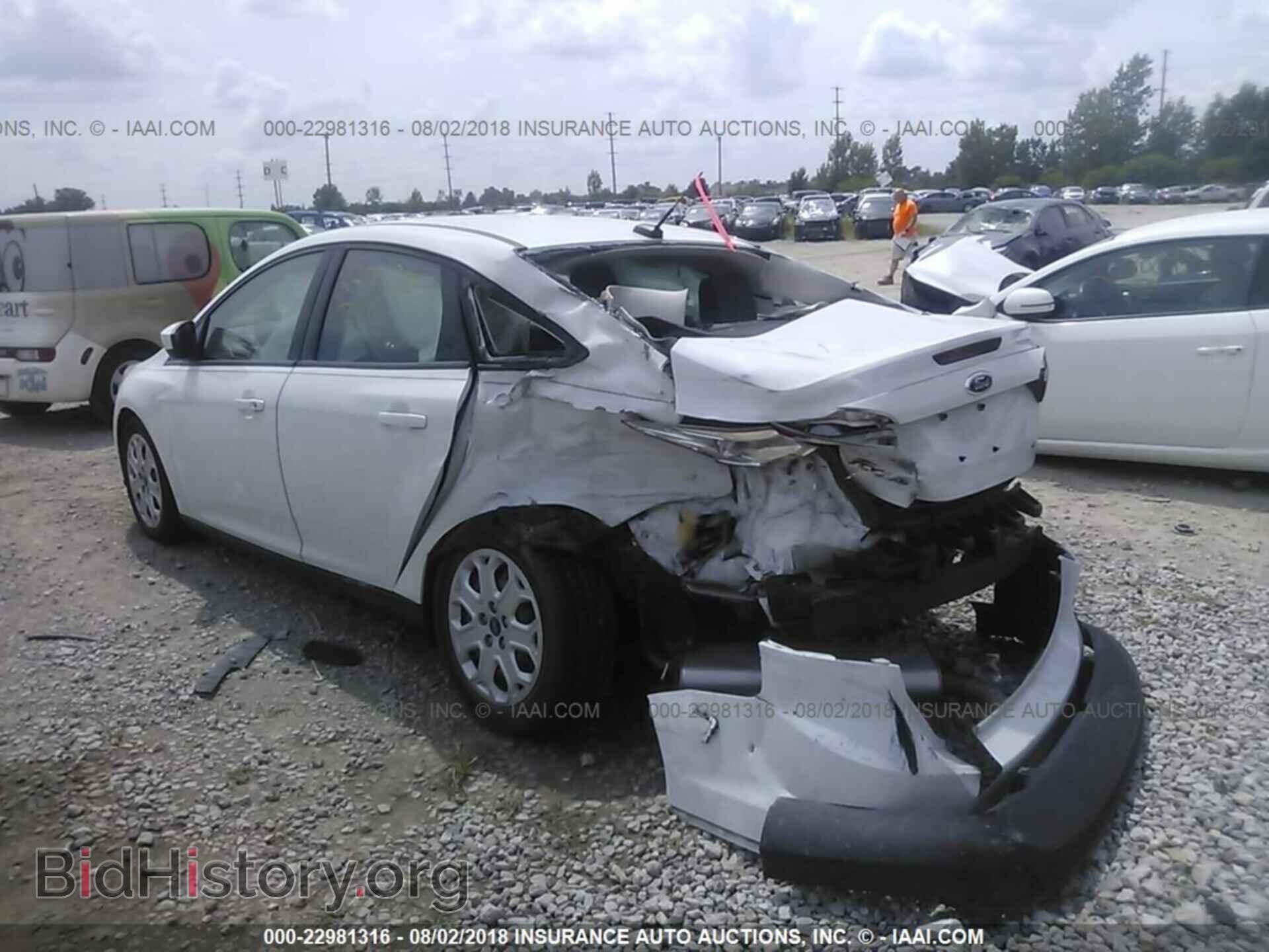 2012 Ford Focus - VIN: 1FAHP3F2XCL201888 - Фото 3