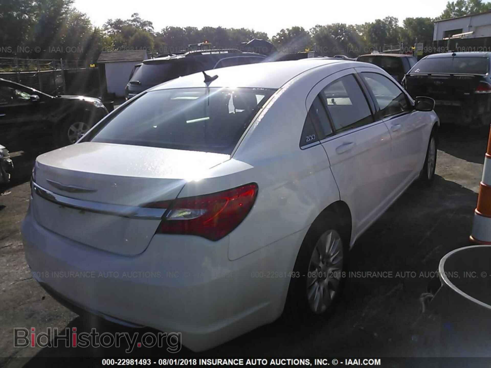 2012 Chrysler 200 - VIN: 1C3CCBAB4CN103787 - Фото 4