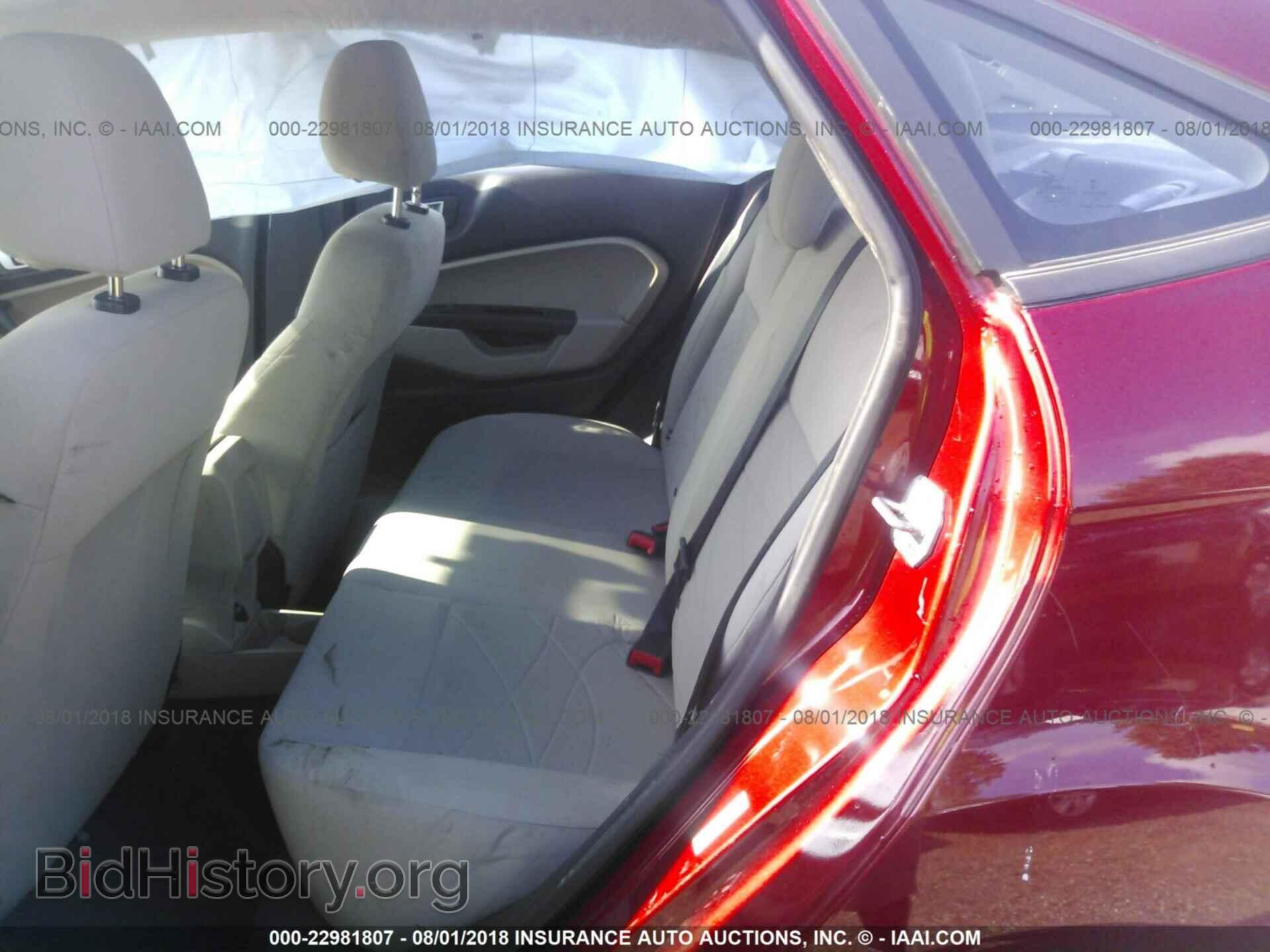 2014 Ford Fiesta - VIN: 3FADP4BJ9EM138947 - Фото 8
