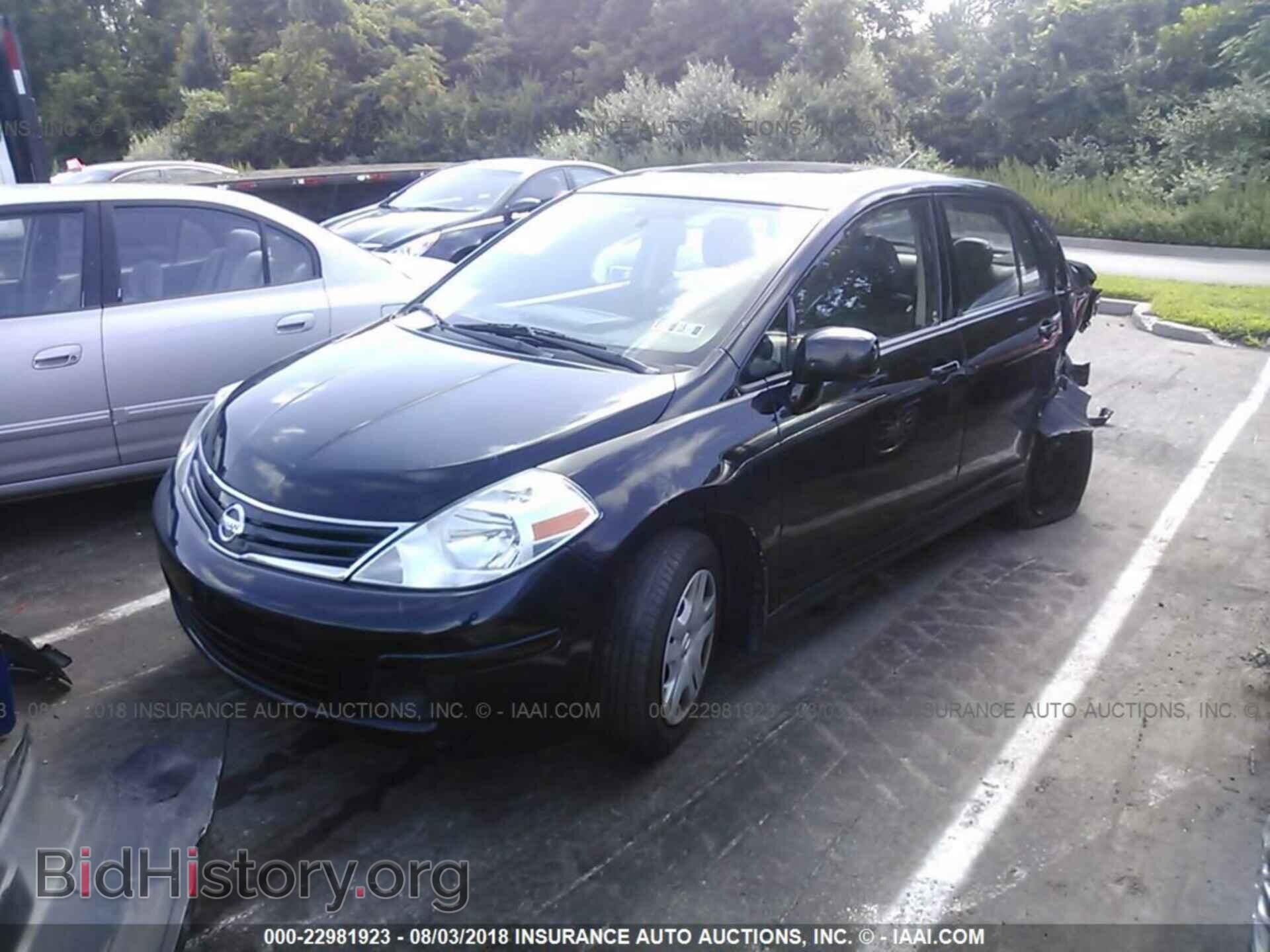 2011 Nissan Versa - VIN: 3N1BC1AP0BL426314 - Фото 2