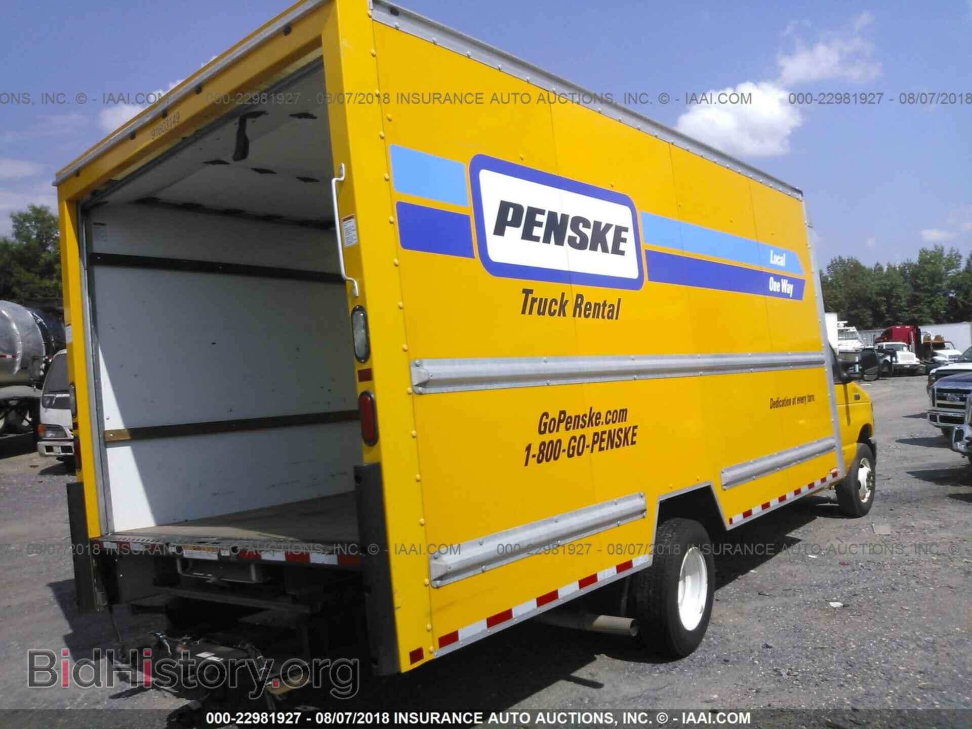 2016 Ford Econoline - VIN: 1FDWE3FS5GDC41475 - Фото 4