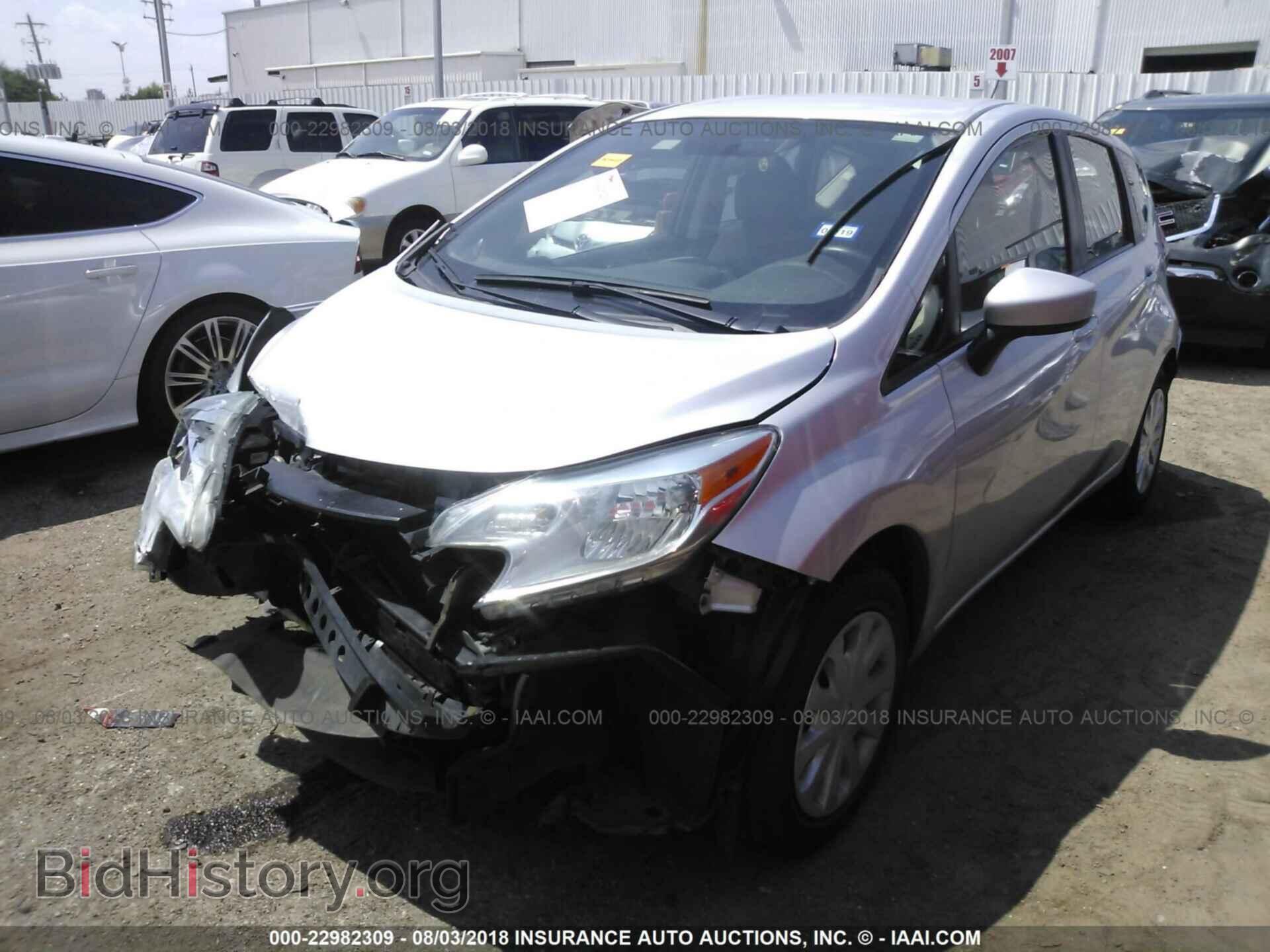 2016 Nissan Versa note - VIN: 3N1CE2CP2GL393633 - Photo 2