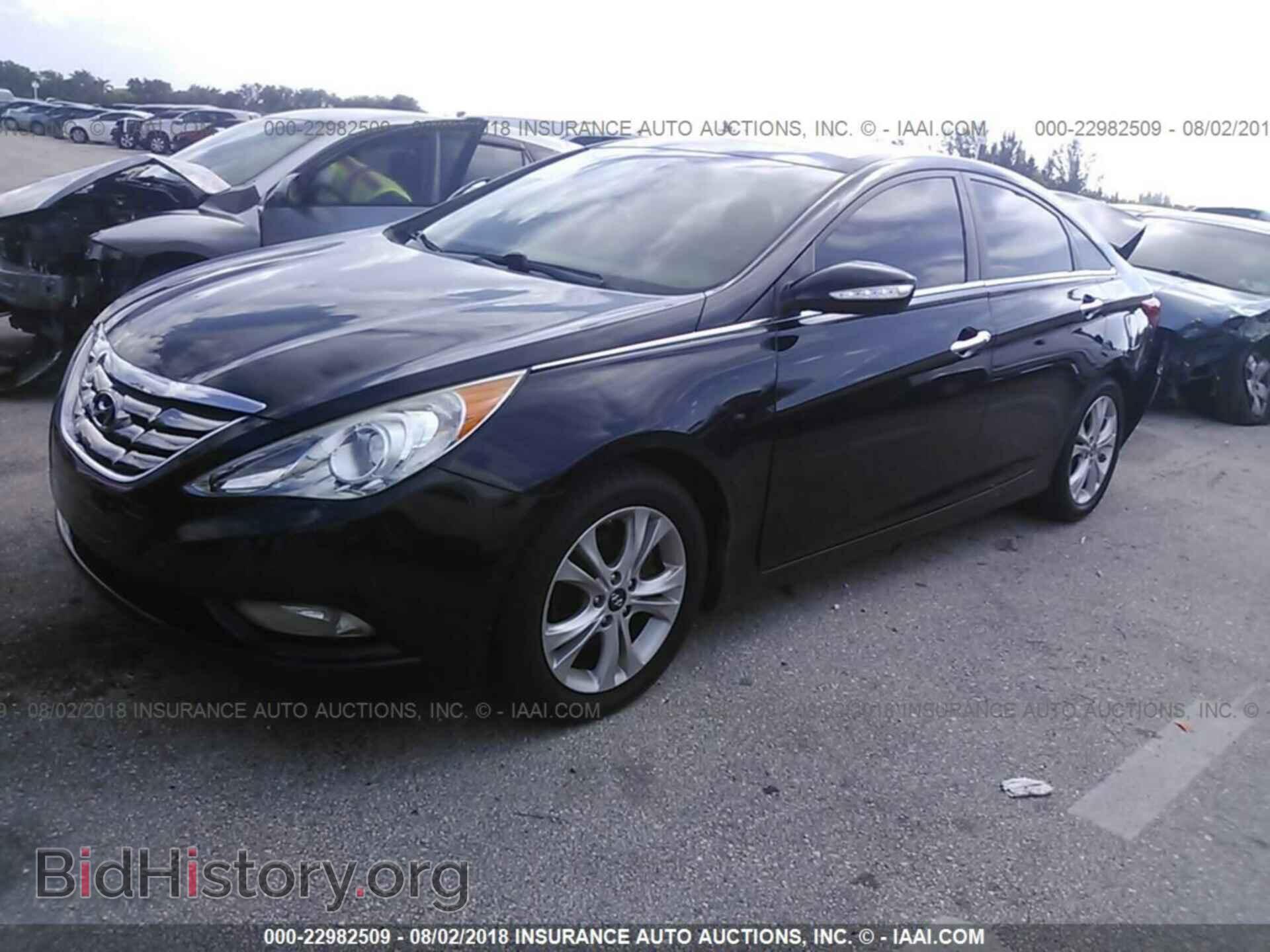 2012 Hyundai Sonata - VIN: 5NPEC4AC6CH379347 - Фото 2