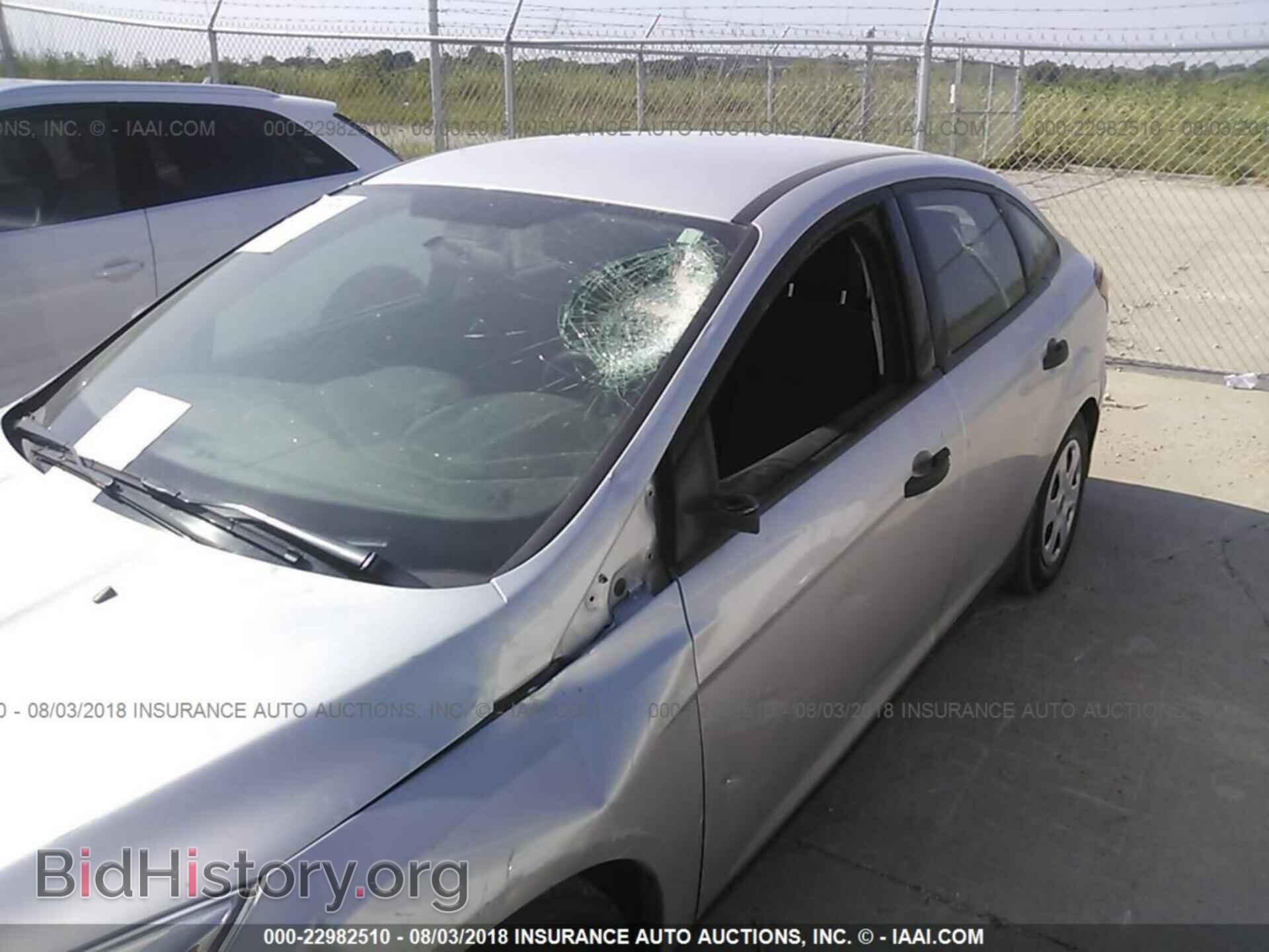 2015 Ford Focus - VIN: 1FADP3E23FL228967 - Photo 6