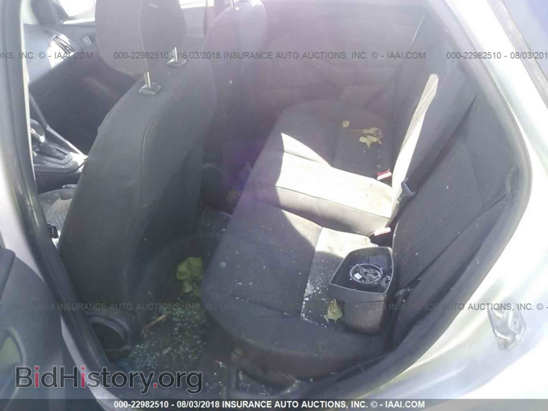 2015 Ford Focus - VIN: 1FADP3E23FL228967 - Photo 8