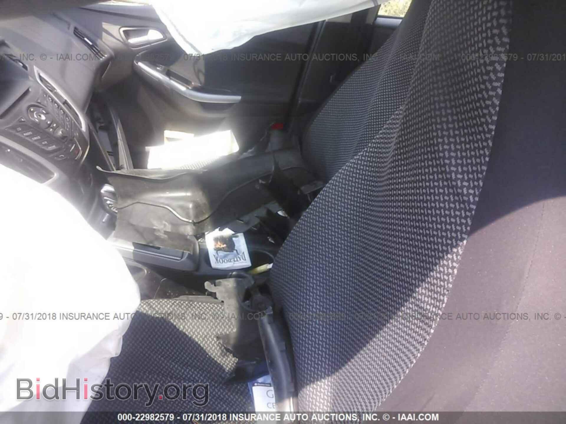 2012 Ford Focus - VIN: 1FAHP3F2XCL386489 - Фото 5