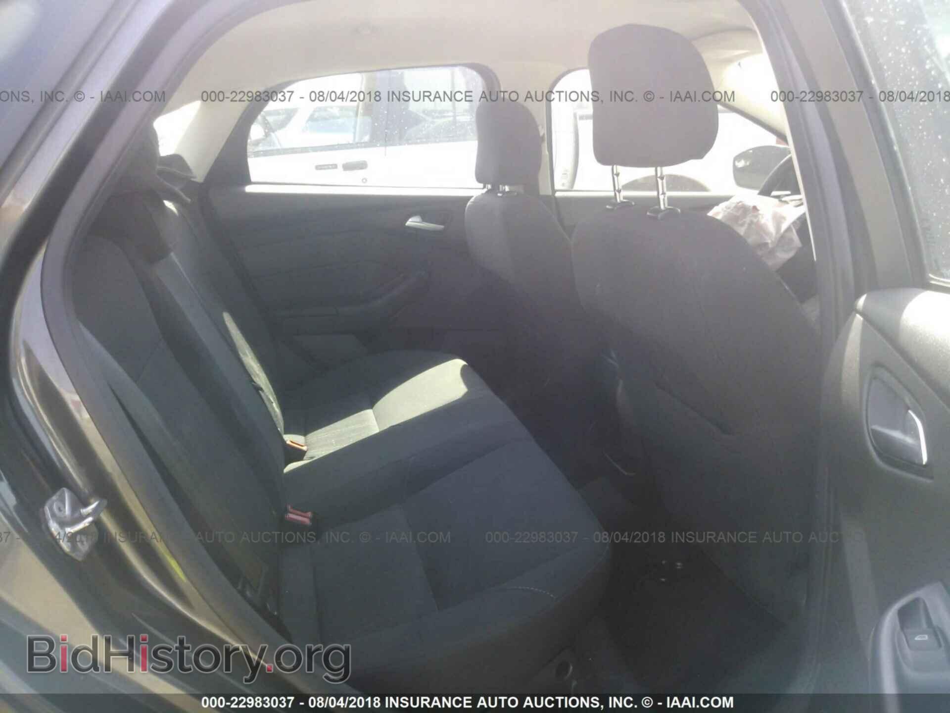 2016 Ford Focus - VIN: 1FADP3F26GL264569 - Photo 8