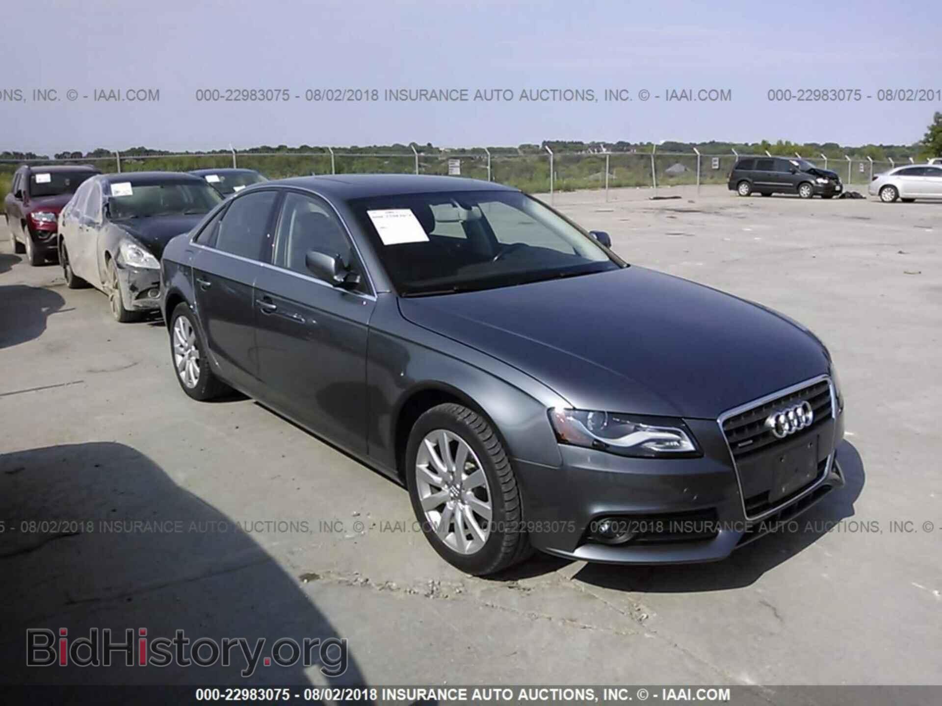 Photo WAUBFAFL5CN015175 - Audi A4 2012