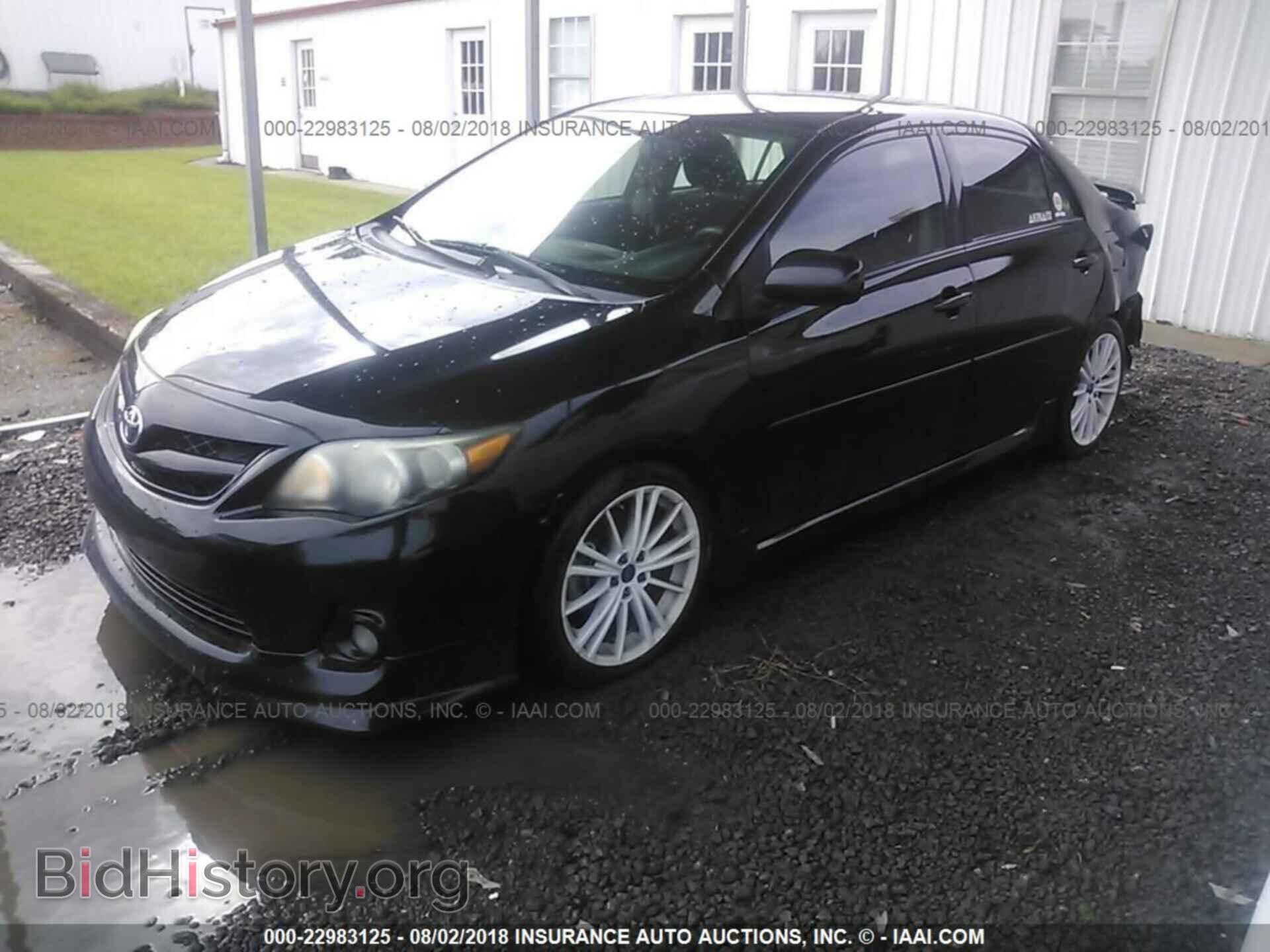 2011 Toyota Corolla - VIN: 2T1BU4EEXBC588149 - Photo 2