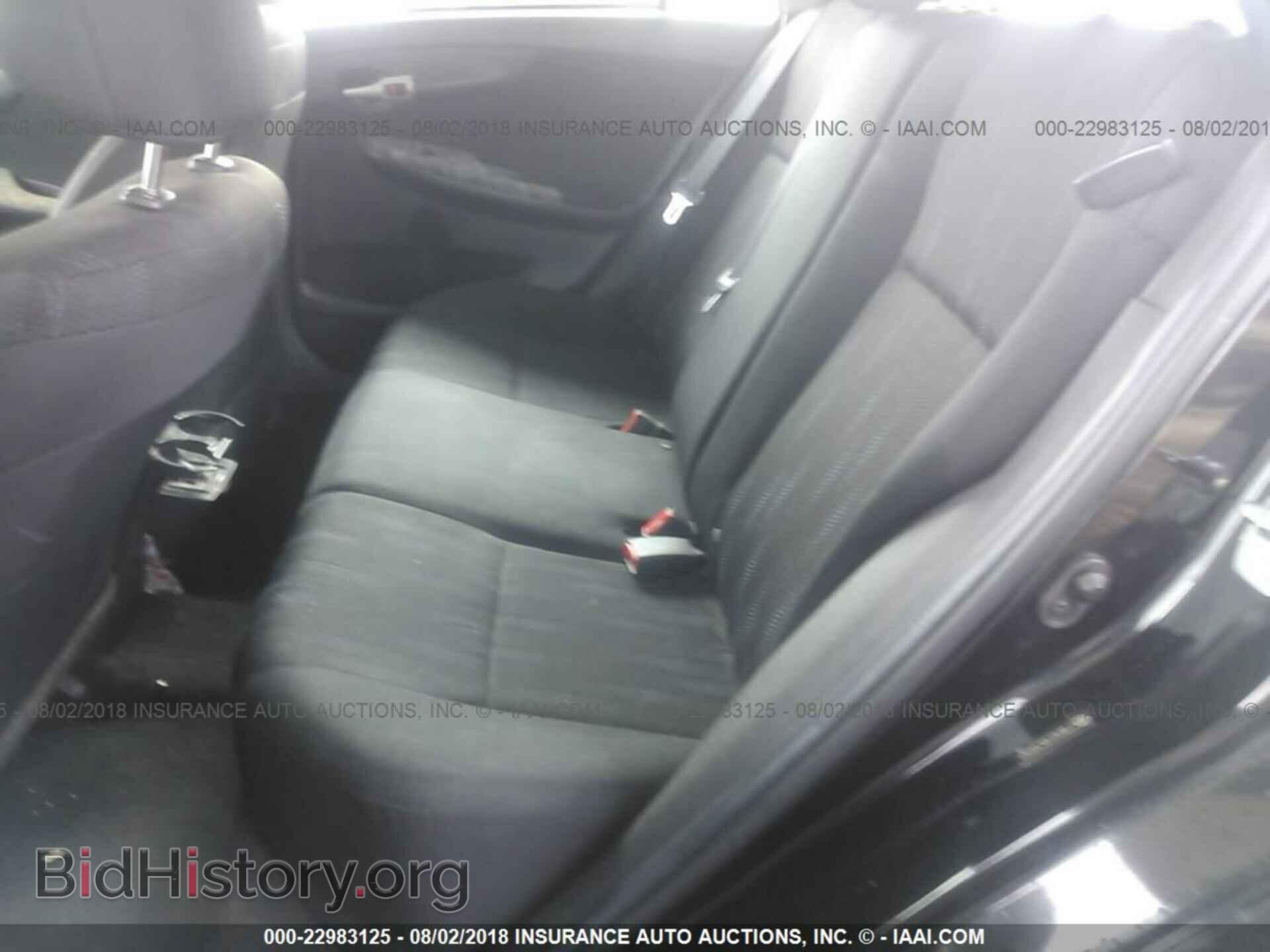 2011 Toyota Corolla - VIN: 2T1BU4EEXBC588149 - Photo 8