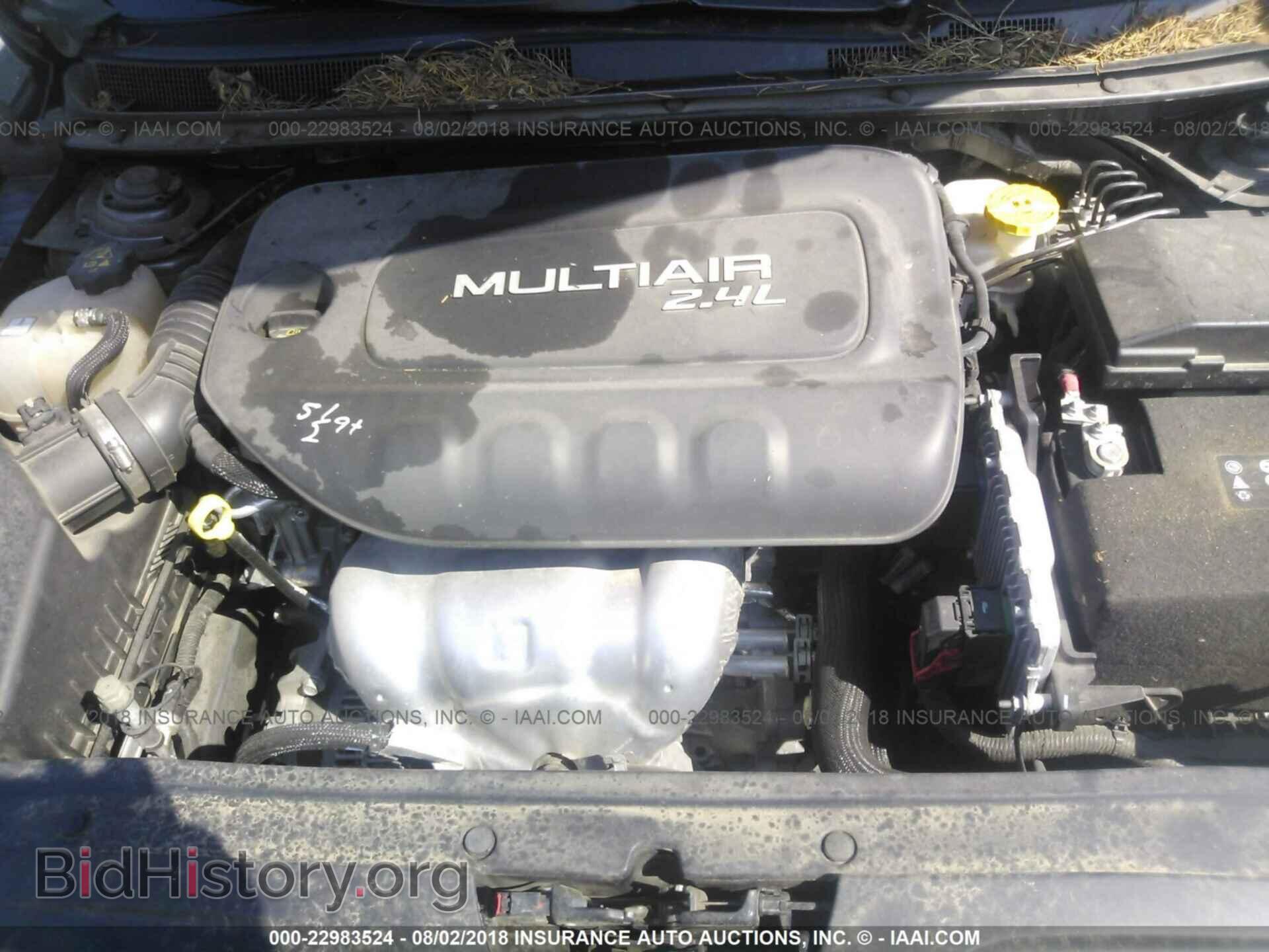 2015 Chrysler 200 - VIN: 1C3CCCAB9FN609805 - Photo 10