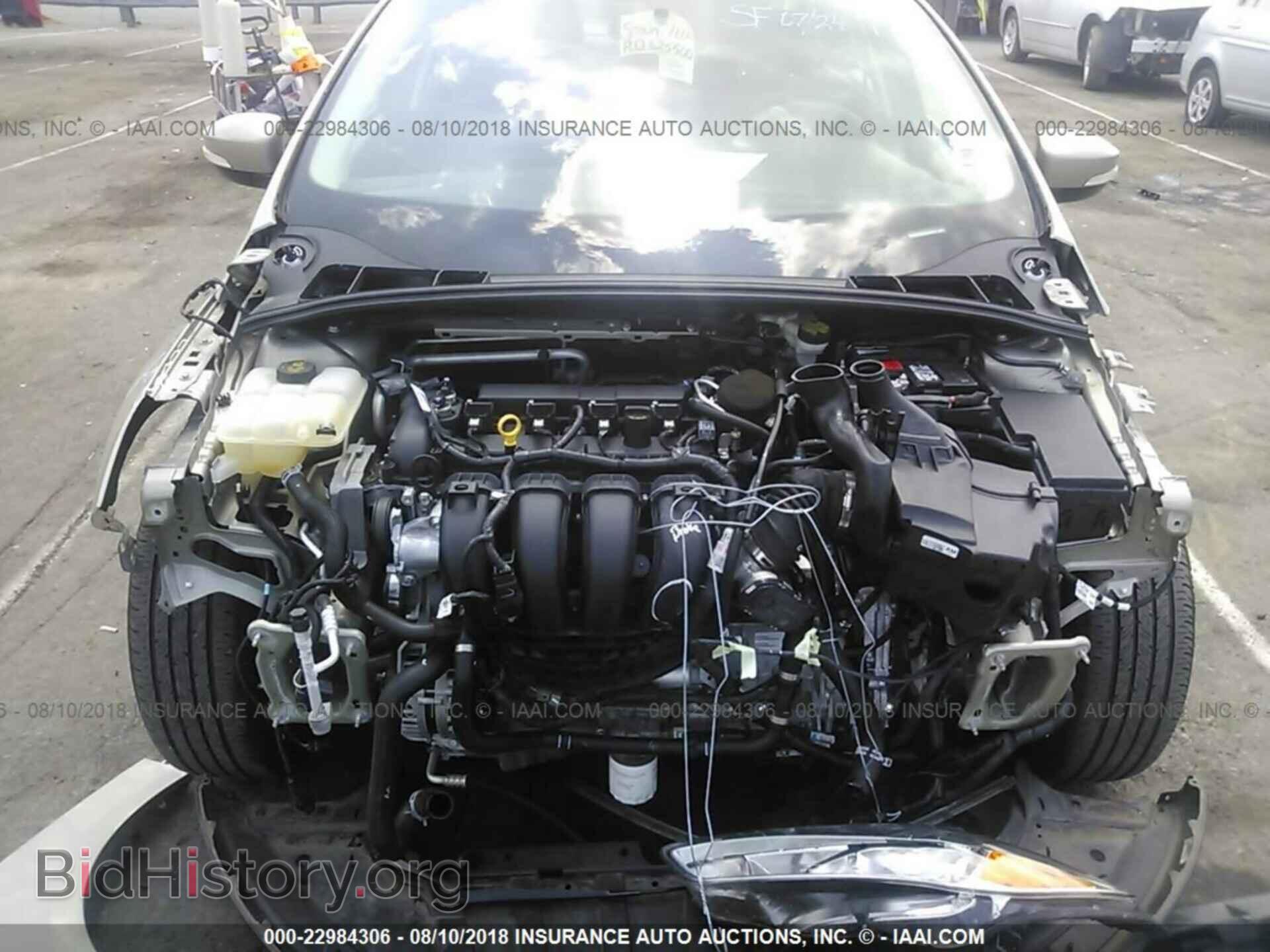 2016 Ford Focus - VIN: 1FADP3F23GL313579 - Photo 6