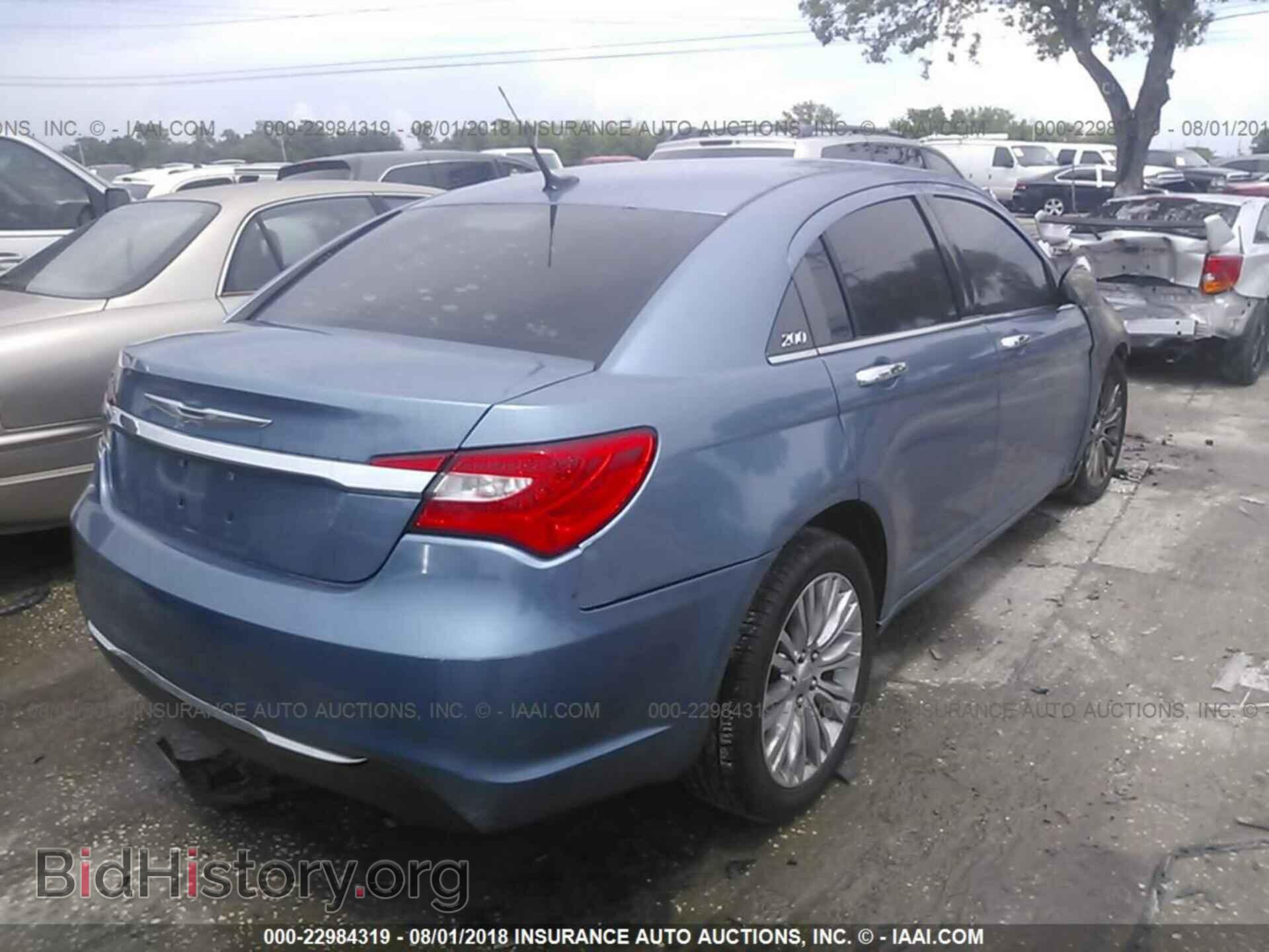 2011 CHRYSLER 200 - VIN: 1C3BC2FB0BN600788 - Фото 4