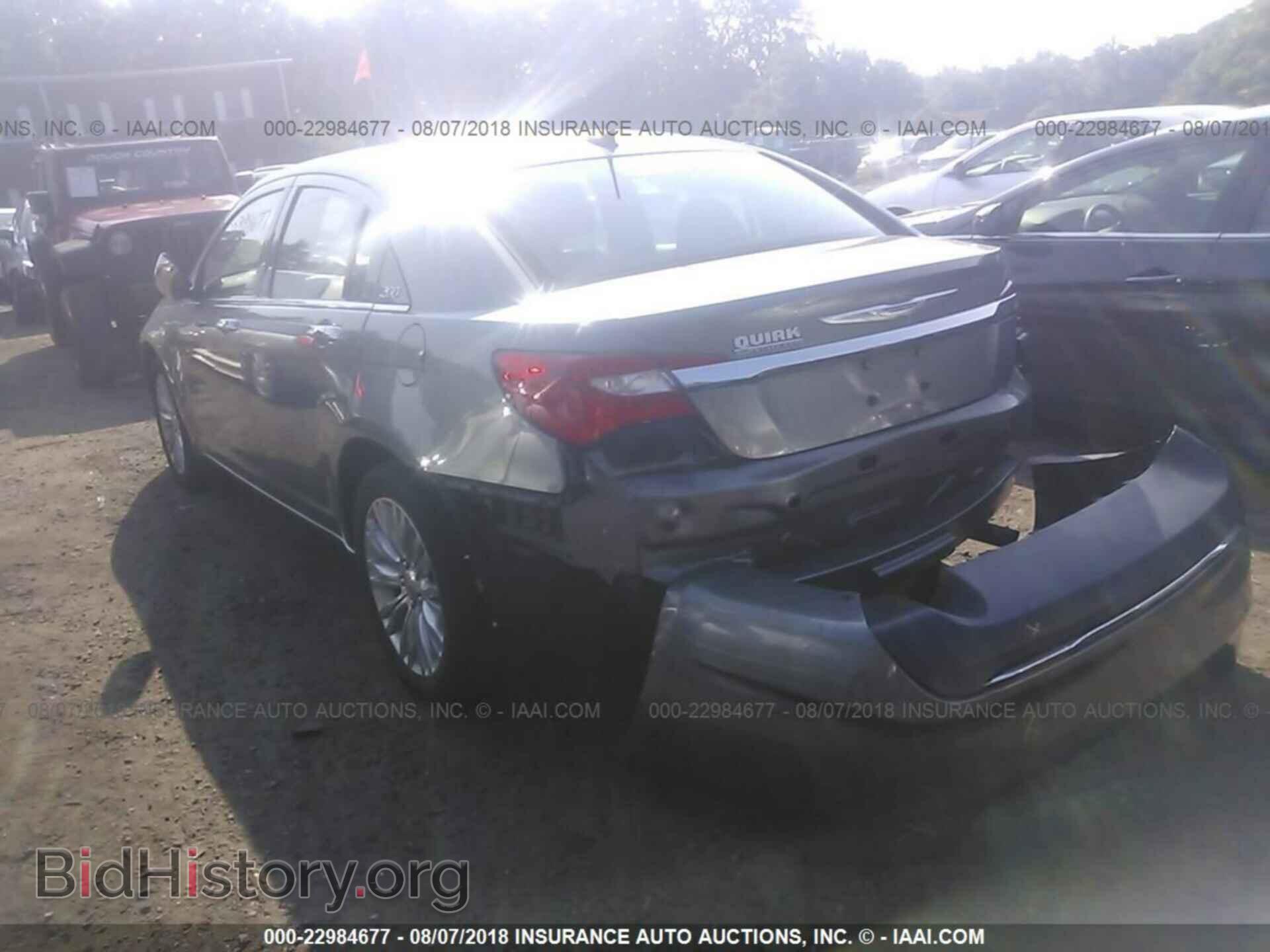 2012 Chrysler 200 - VIN: 1C3CCBCB0CN121099 - Photo 3