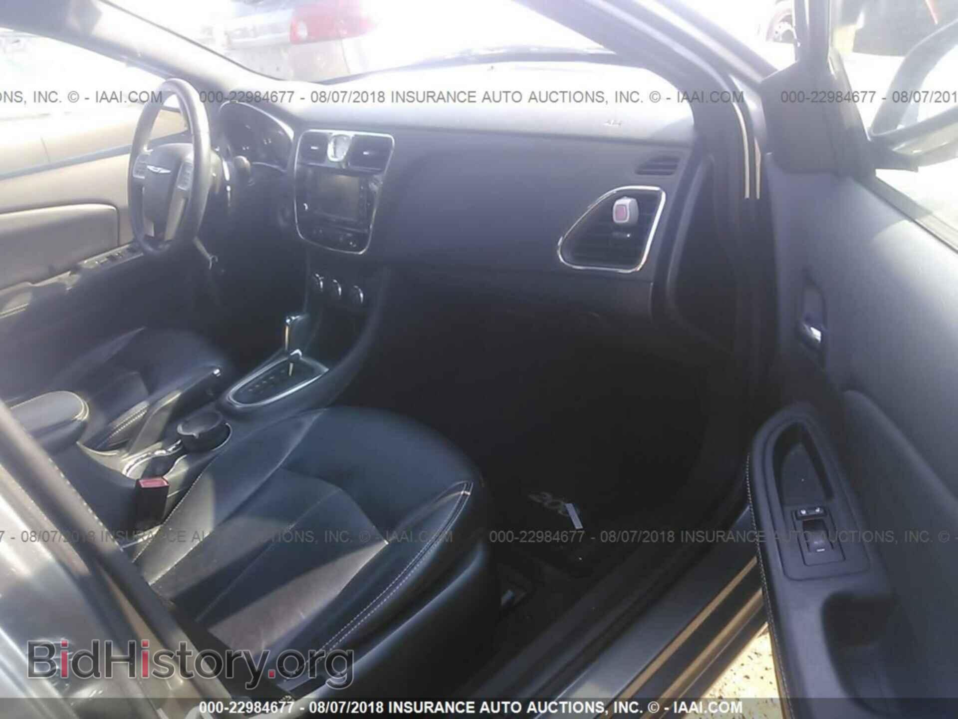 2012 Chrysler 200 - VIN: 1C3CCBCB0CN121099 - Photo 5
