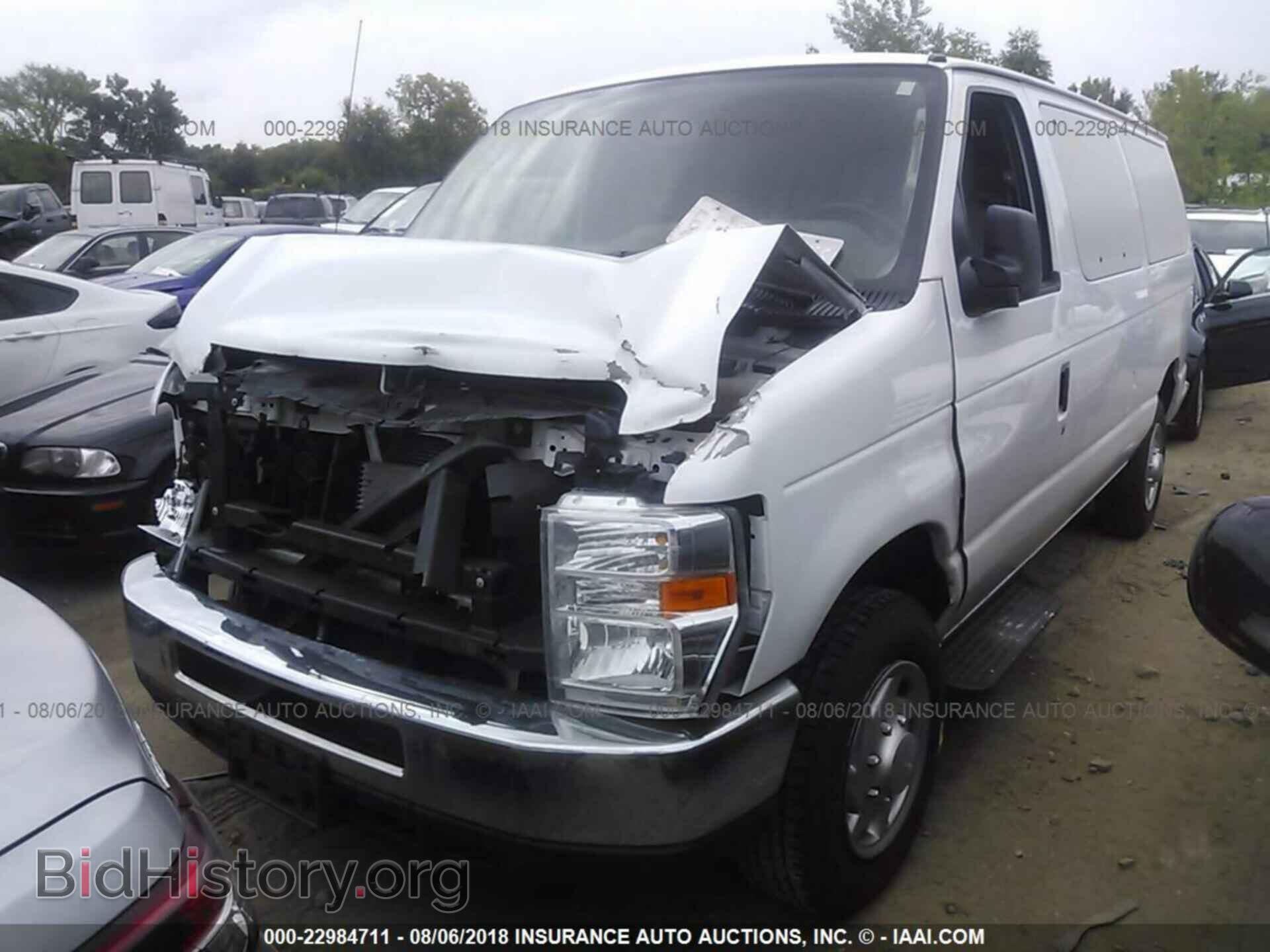 2014 Ford Econoline - VIN: 1FBNE3BL7EDA32321 - Фото 2