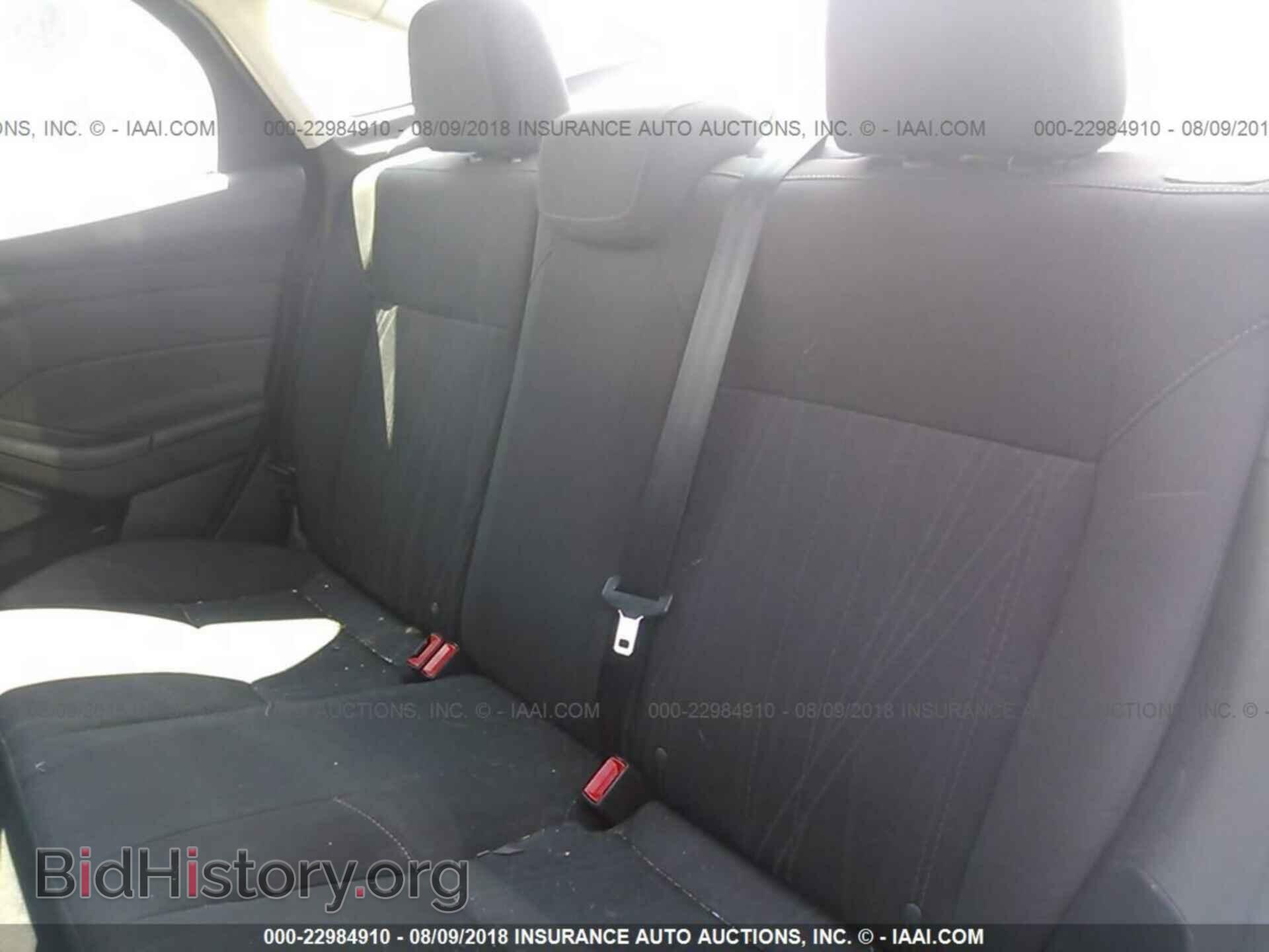 2016 Ford Focus - VIN: 1FADP3E24GL304665 - Photo 8