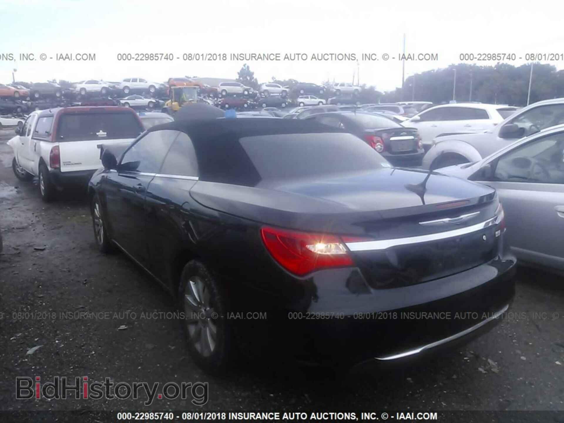 2013 Chrysler 200 - VIN: 1C3BCBEB0DN511775 - Photo 3