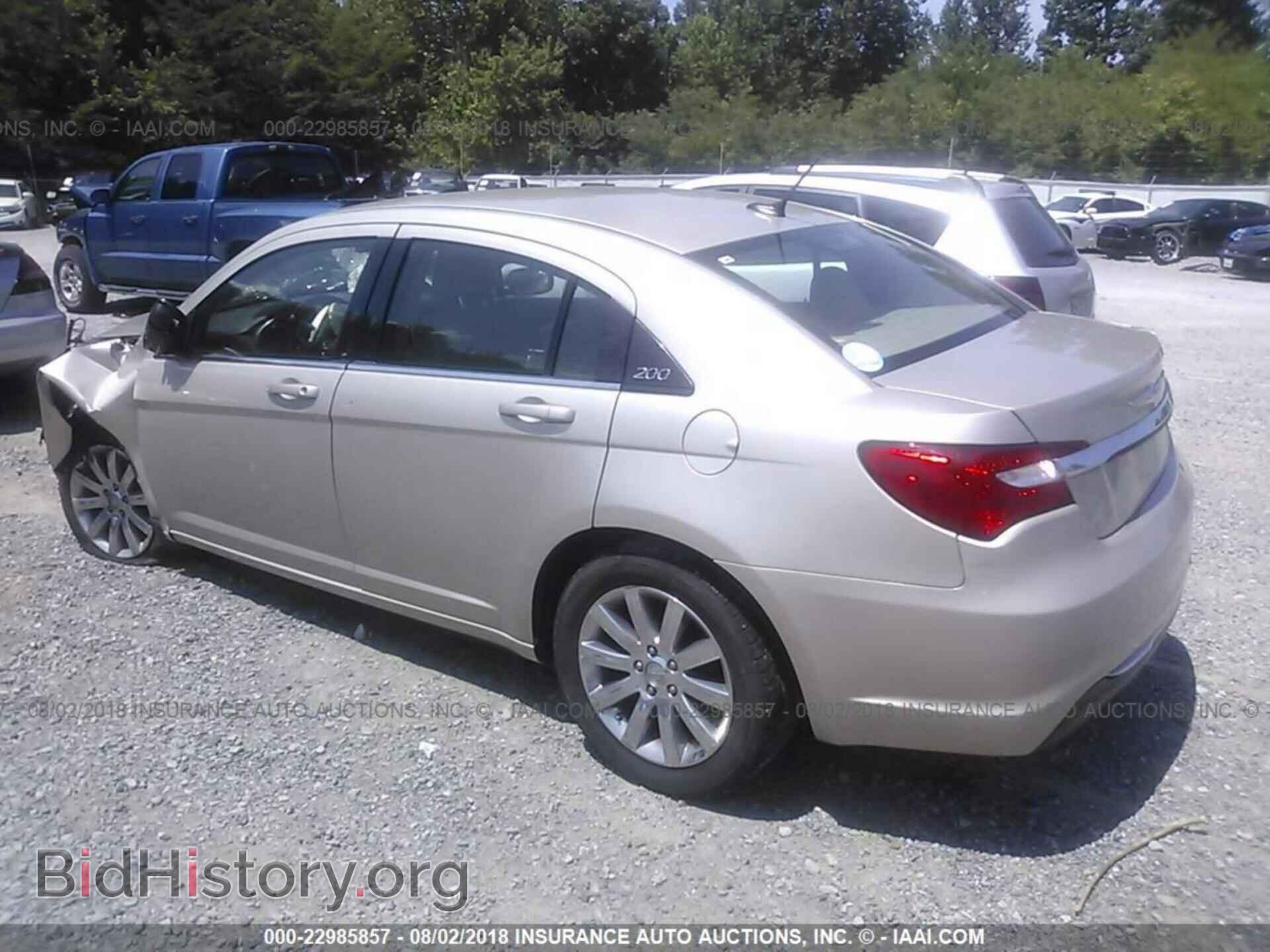 2013 Chrysler 200 - VIN: 1C3CCBBB1DN672886 - Photo 3