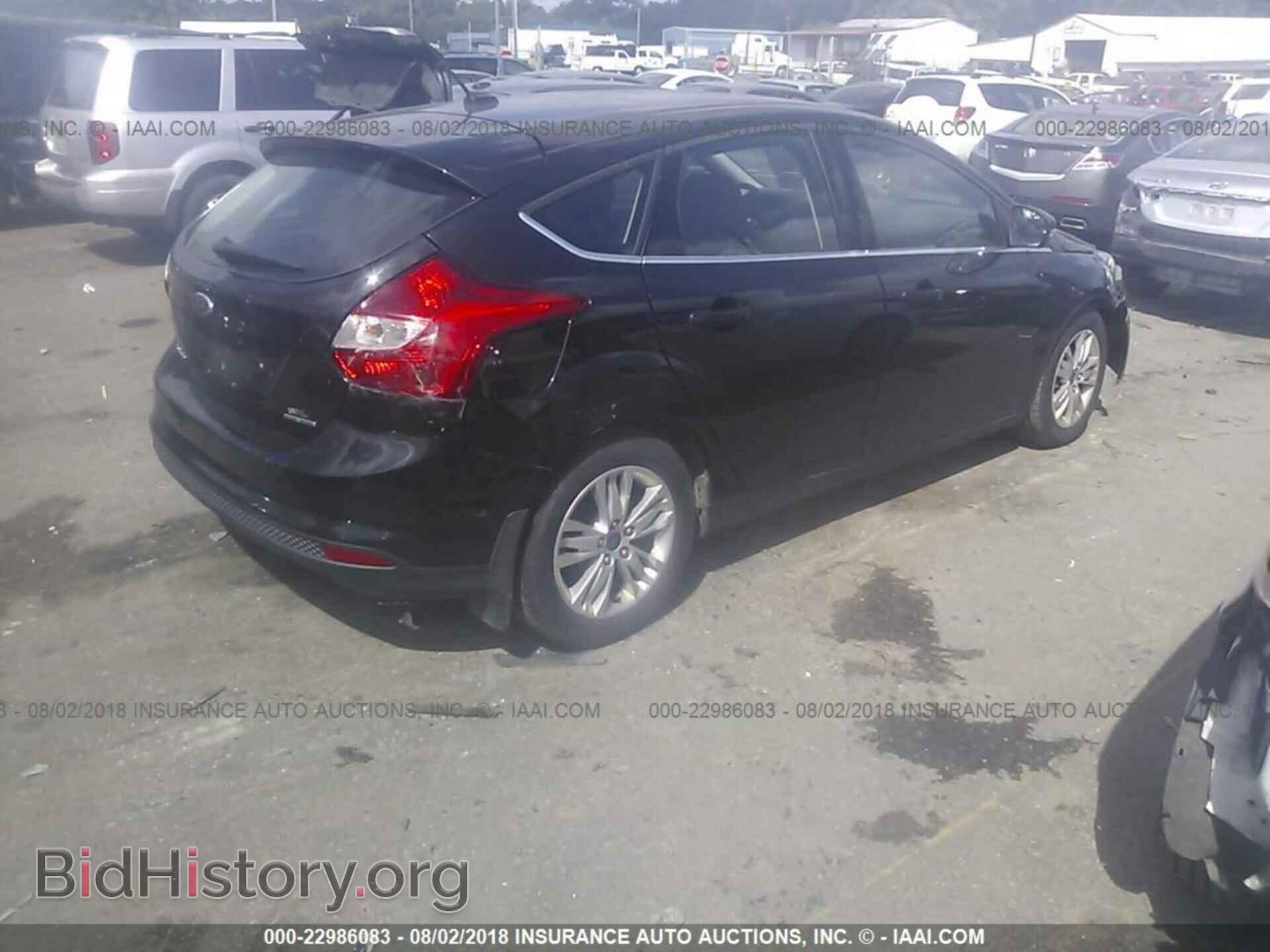 2012 Ford Focus - VIN: 1FAHP3M2XCL464420 - Фото 4