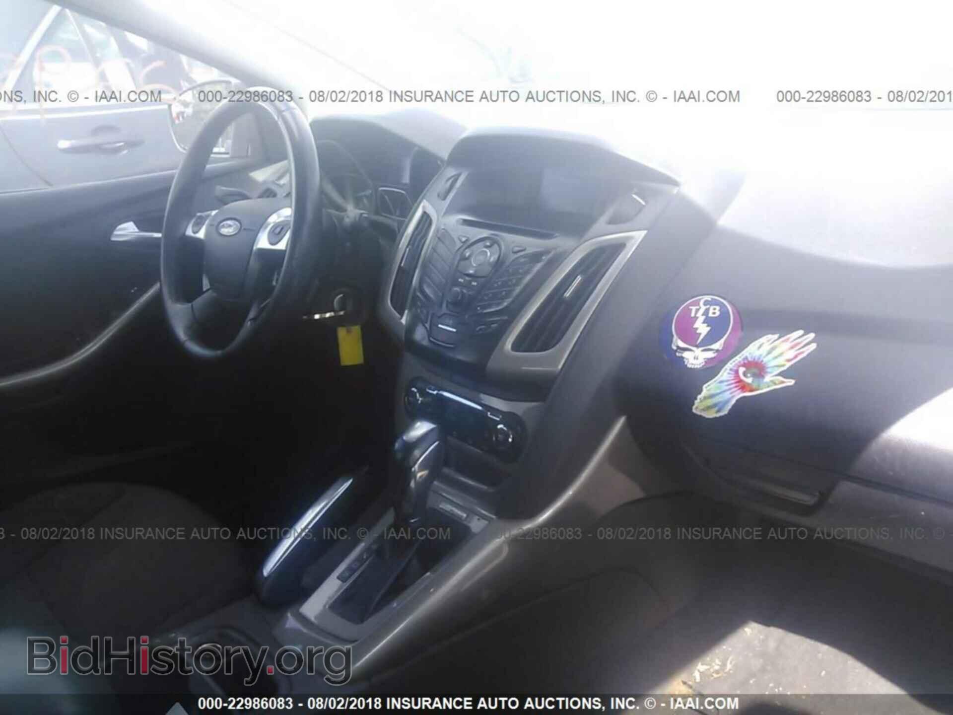 2012 Ford Focus - VIN: 1FAHP3M2XCL464420 - Фото 5
