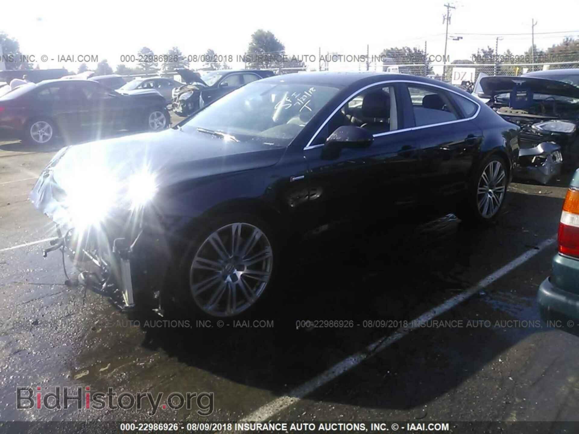 2012 Audi A7 - VIN: WAUSGAFC1CN002629 - Фото 2