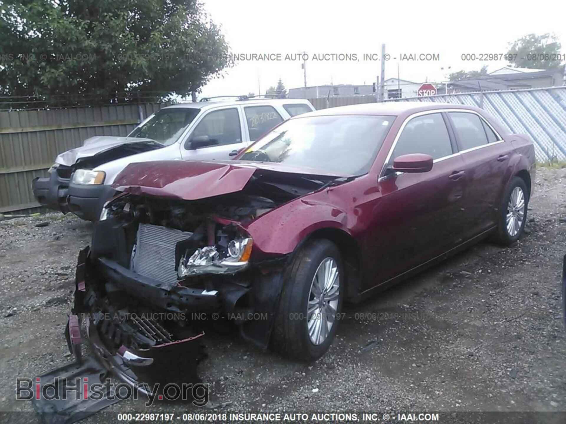 2013 CHRYSLER 300 - VIN: 2C3CCARG9DH551771 - Фото 2