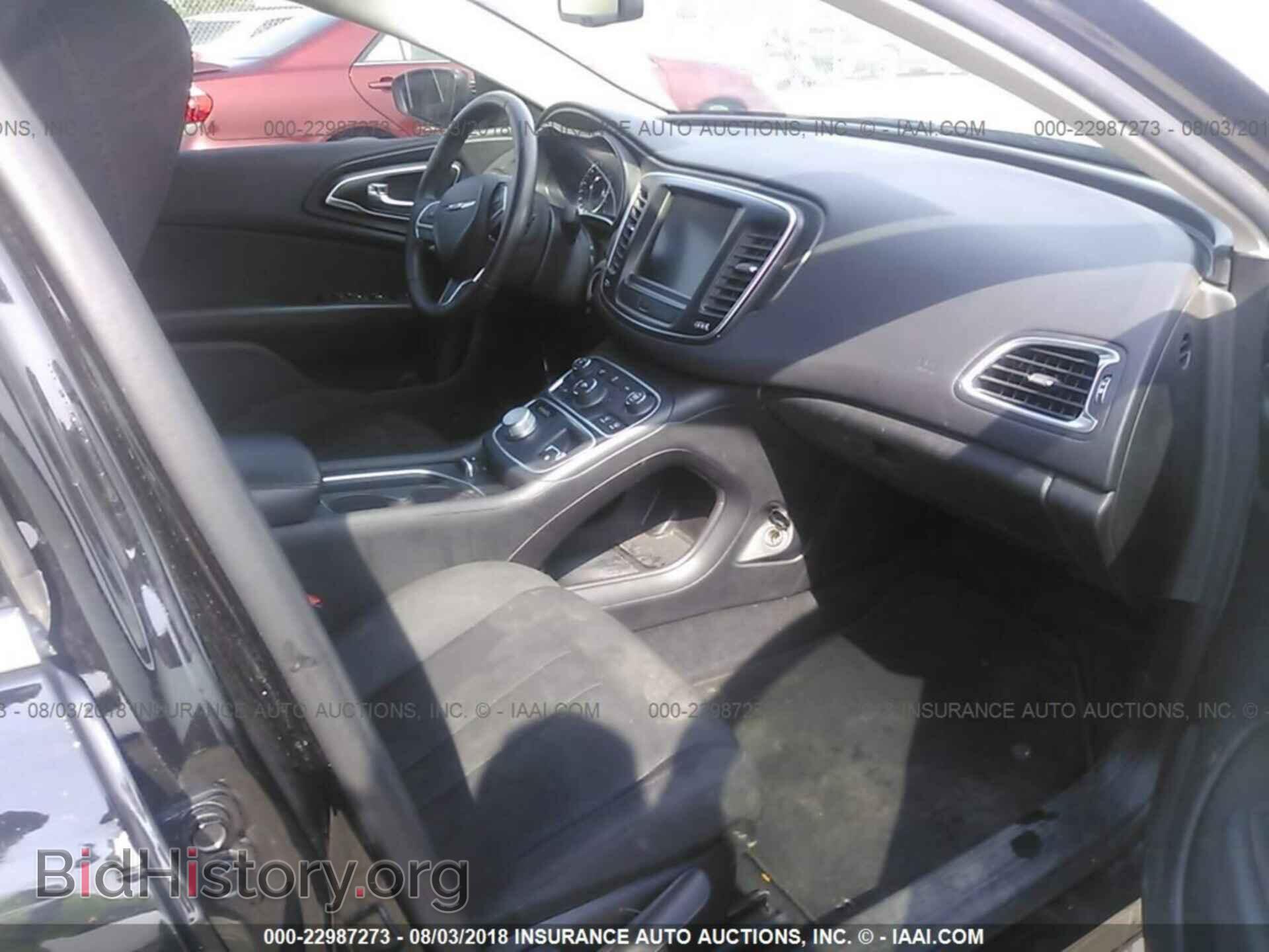 2016 Chrysler 200 - VIN: 1C3CCCAB8GN120524 - Photo 5