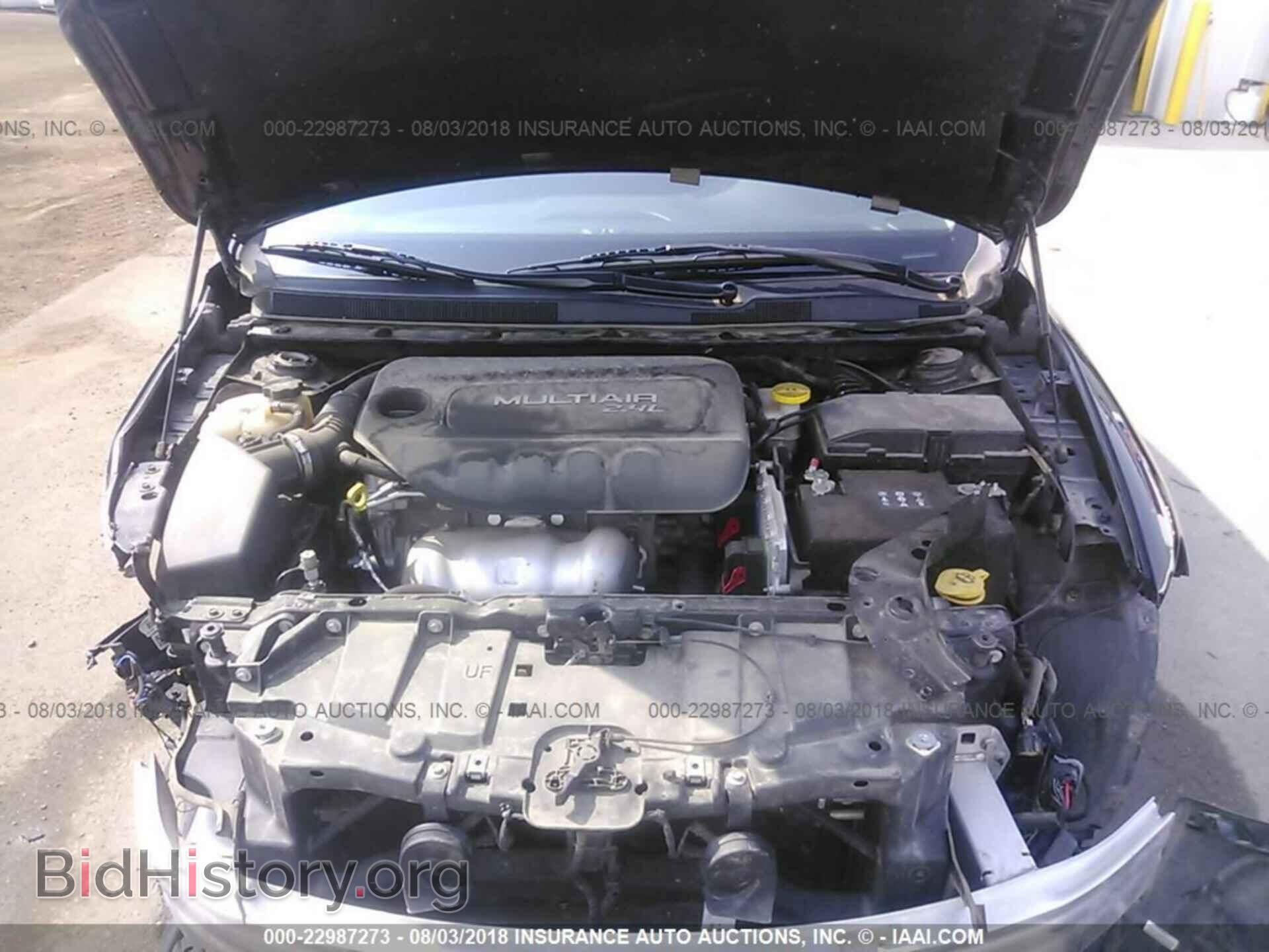 2016 Chrysler 200 - VIN: 1C3CCCAB8GN120524 - Photo 10