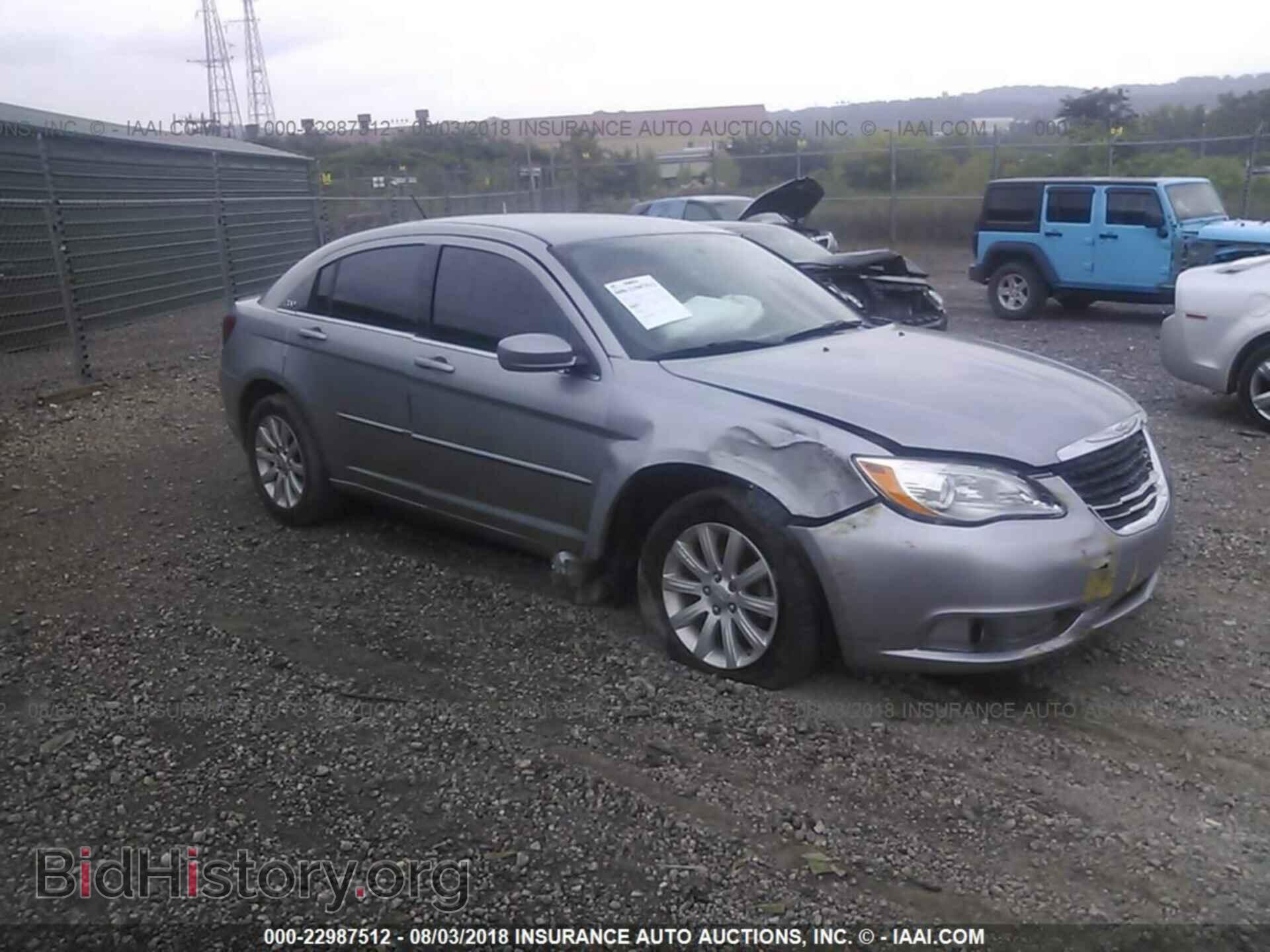 Photo 1C3CCBBG8DN703420 - Chrysler 200 2013