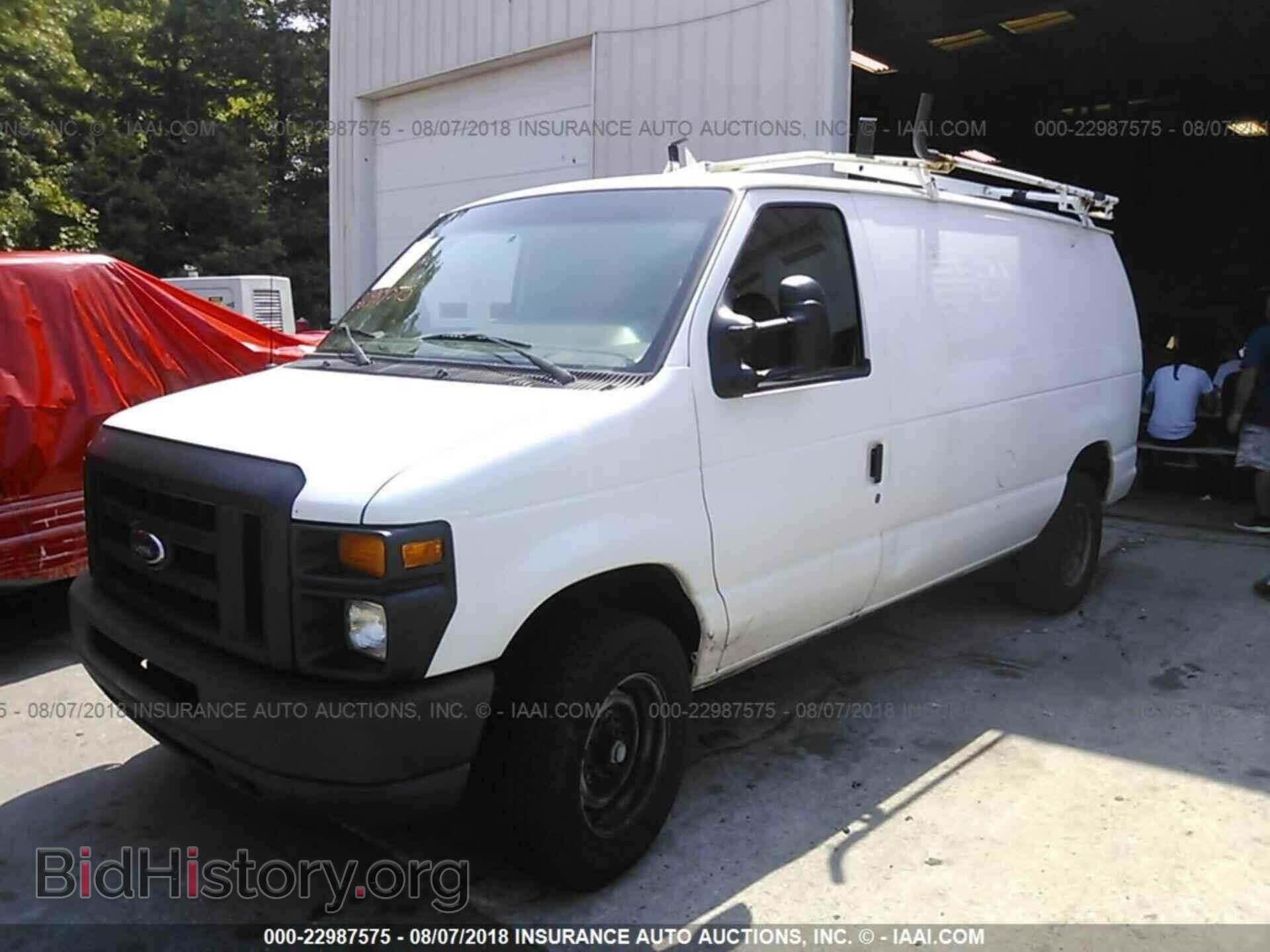 2011 Ford Econoline - VIN: 1FTNE2EL7BDB04101 - Photo 2