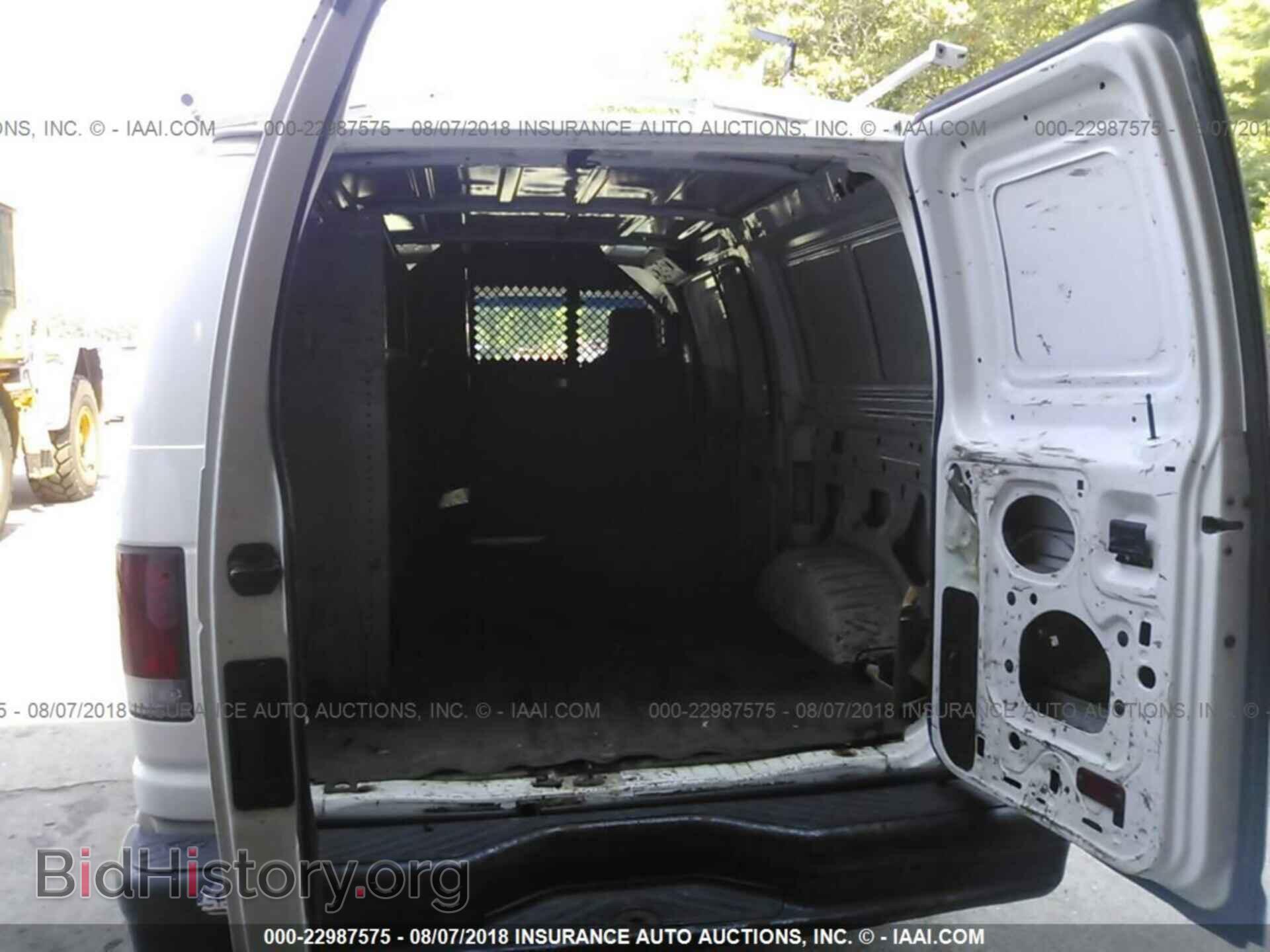 2011 Ford Econoline - VIN: 1FTNE2EL7BDB04101 - Photo 8