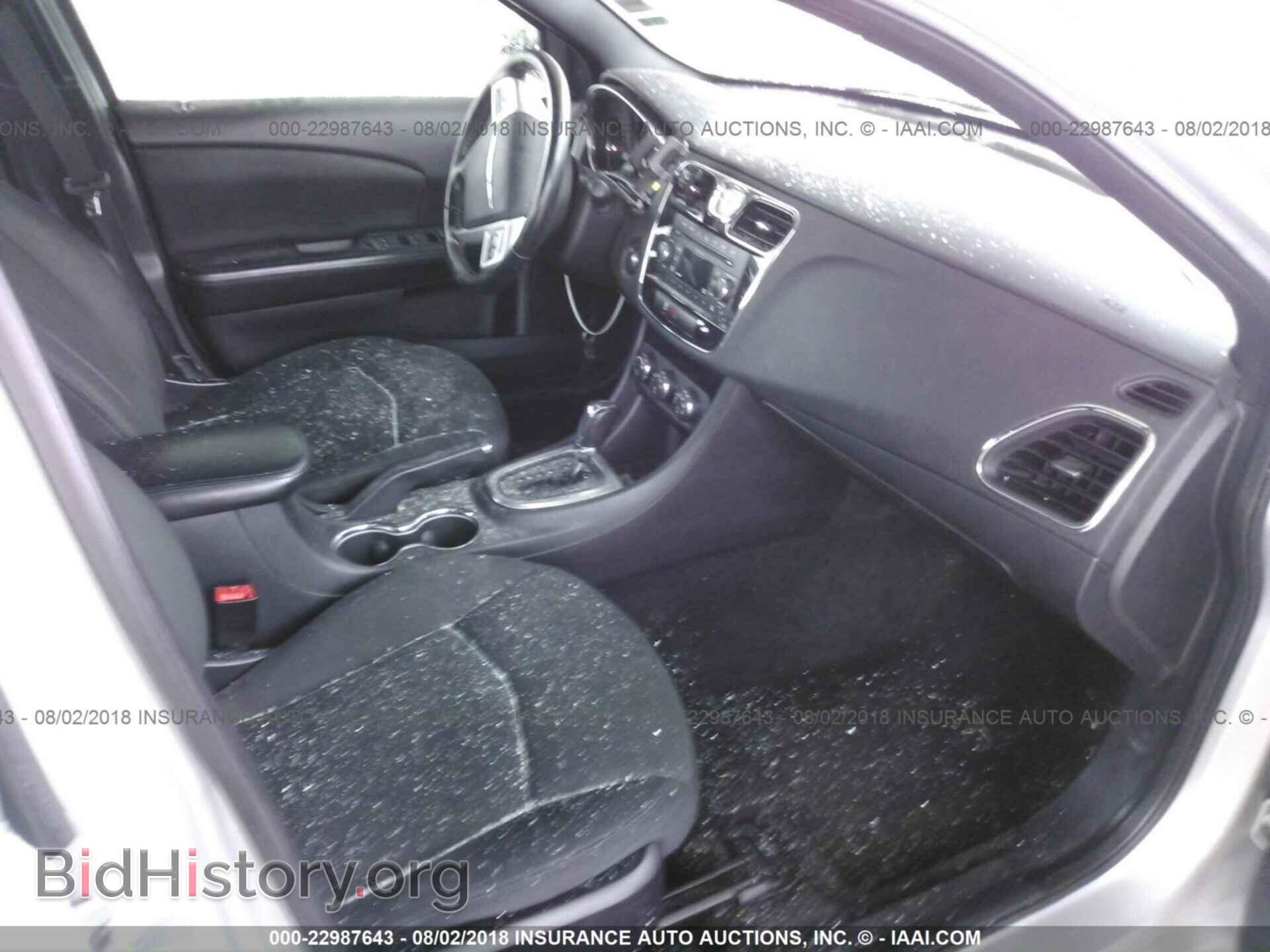 2011 Chrysler 200 - VIN: 1C3BC1FB4BN606510 - Фото 5