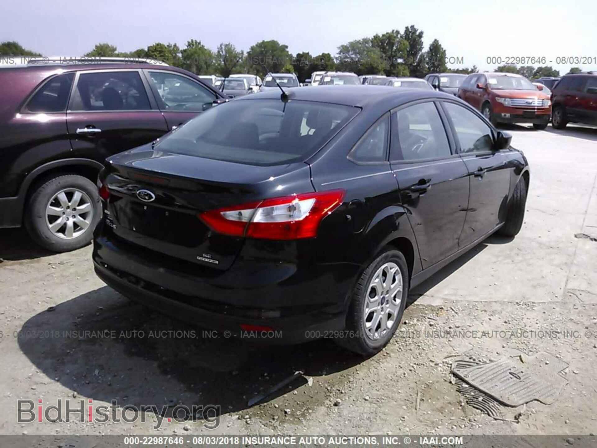 2012 Ford Focus - VIN: 1FAHP3F28CL378178 - Photo 4