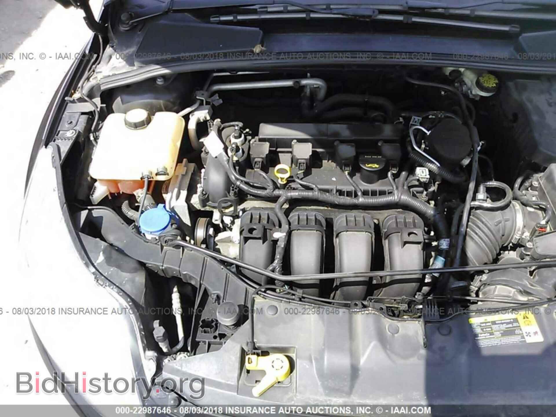 2012 Ford Focus - VIN: 1FAHP3F28CL378178 - Photo 10