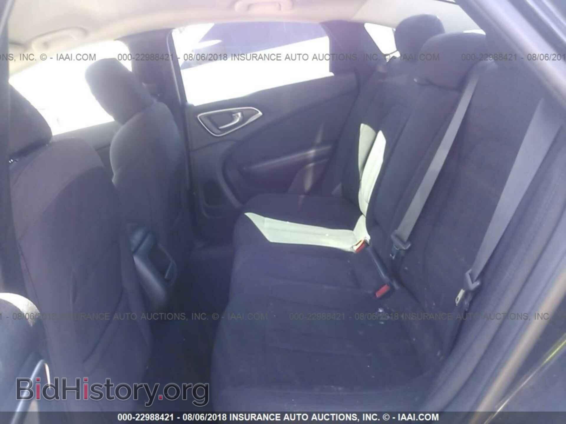2015 Chrysler 200 - VIN: 1C3CCCAB0FN672047 - Photo 8