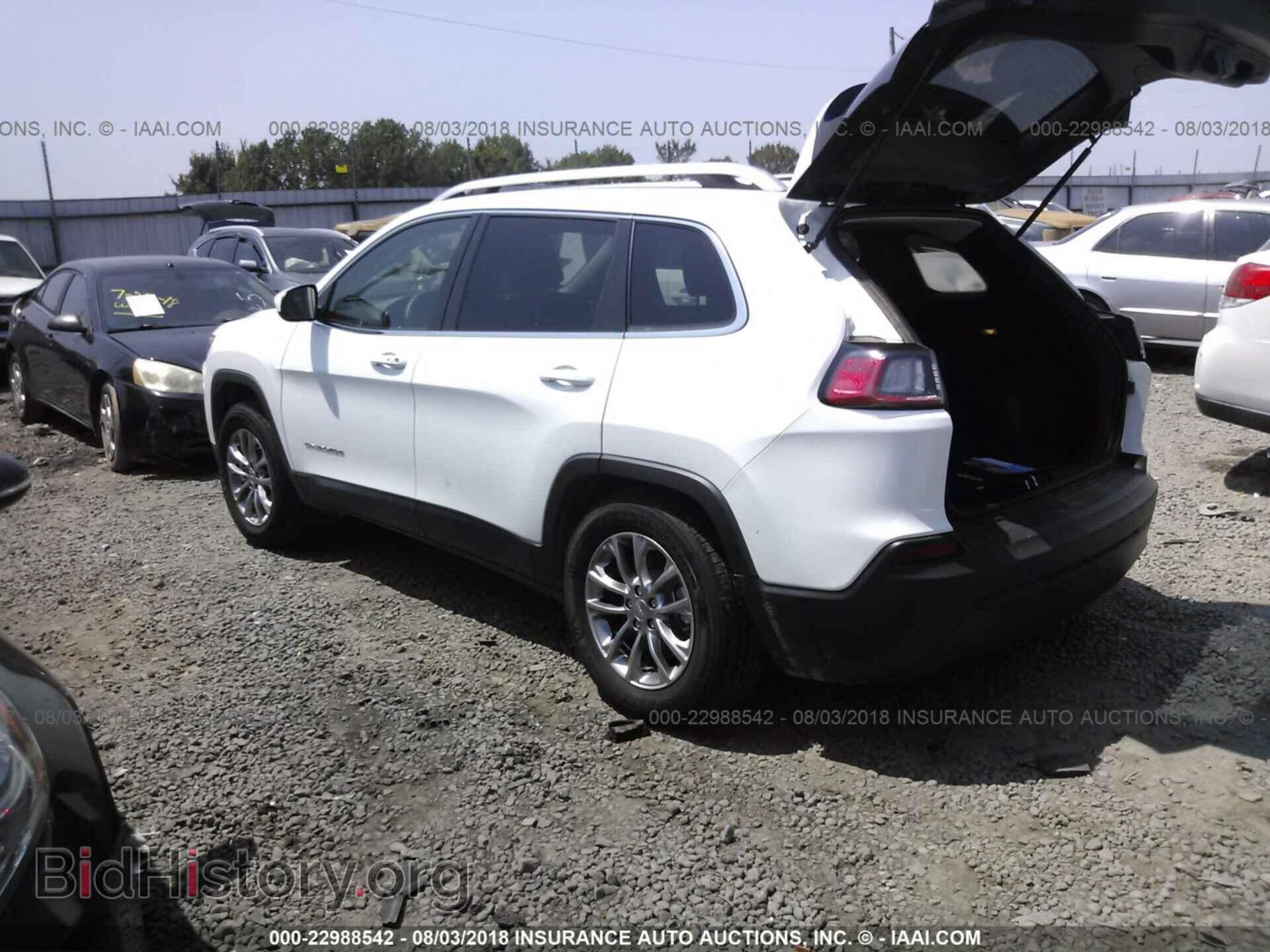 2019 Jeep Cherokee - VIN: 1C4PJMLB4KD182216 - Фото 3
