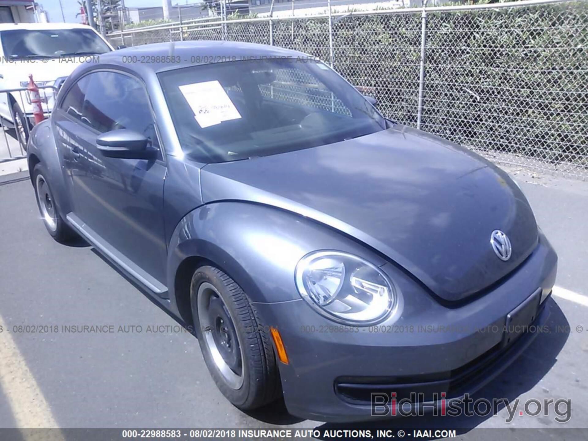 Photo 3VWJP7AT7DM612830 - Volkswagen Beetle 2013