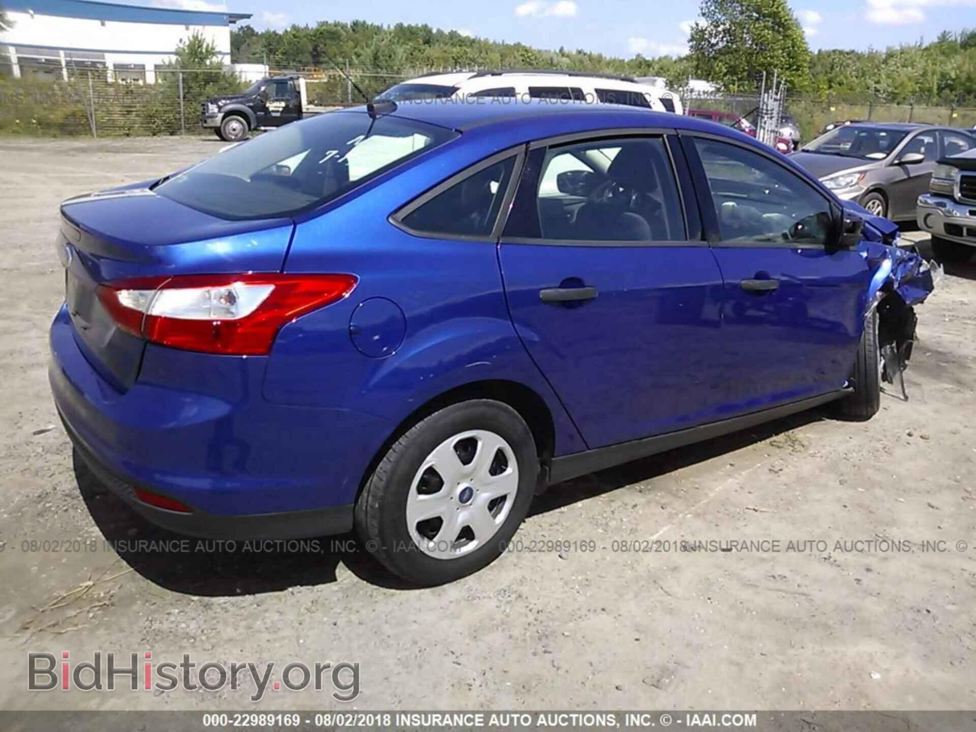 2012 Ford Focus - VIN: 1FAHP3E20CL317702 - Фото 4