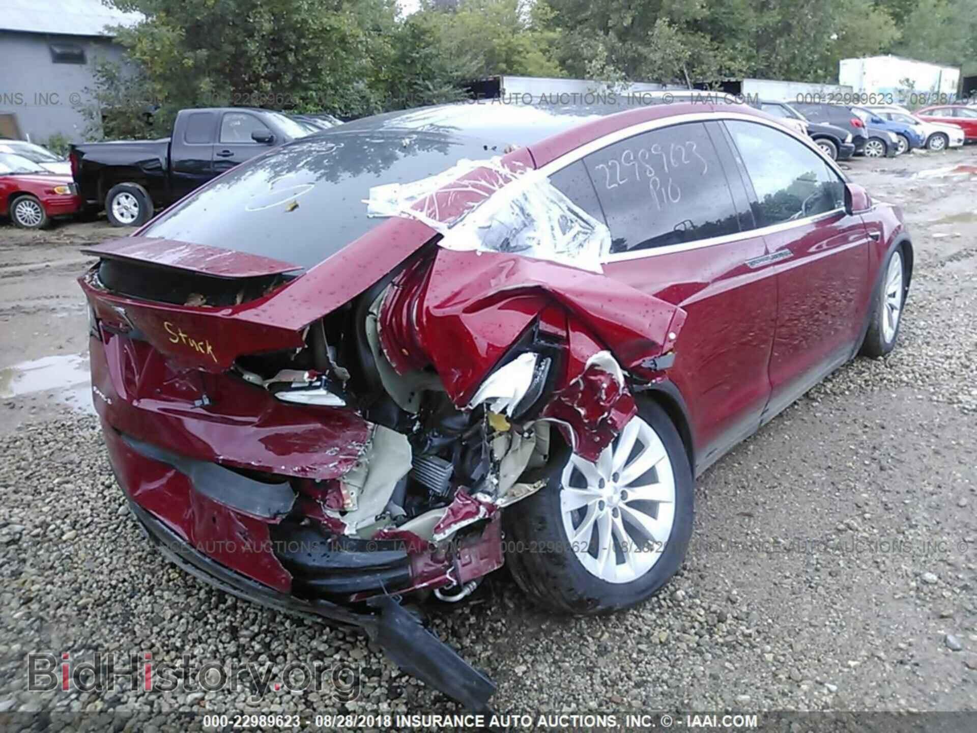 2016 Tesla Model x - VIN: 5YJXCBE21GF023939 - Photo 4