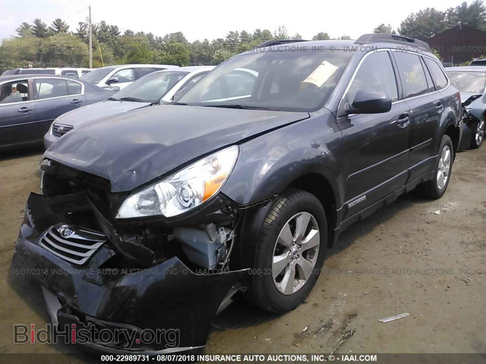2012 Subaru Outback - VIN: 4S4BRBKC7C3203516 - Photo 2