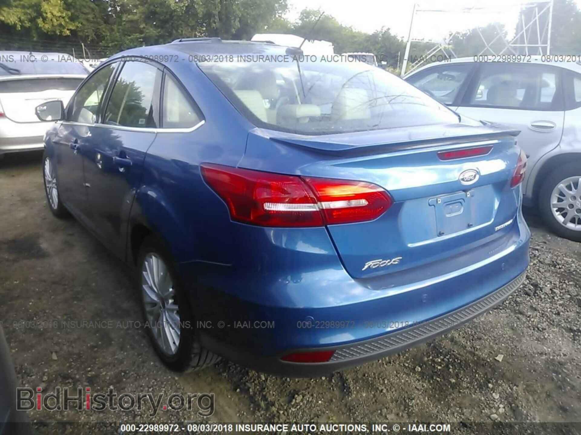 2018 Ford Focus - VIN: 1FADP3J26JL326602 - Фото 3