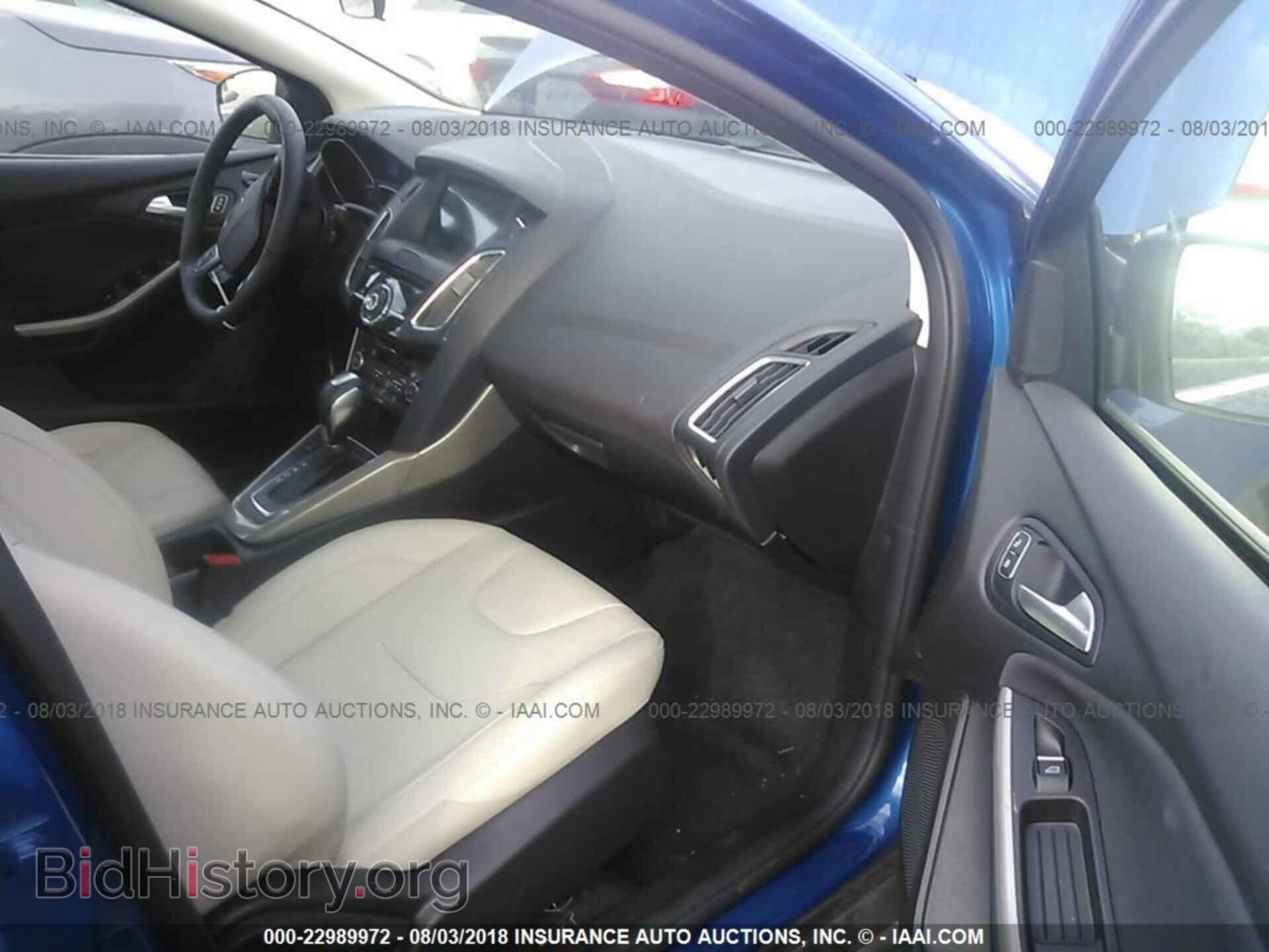 2018 Ford Focus - VIN: 1FADP3J26JL326602 - Фото 5