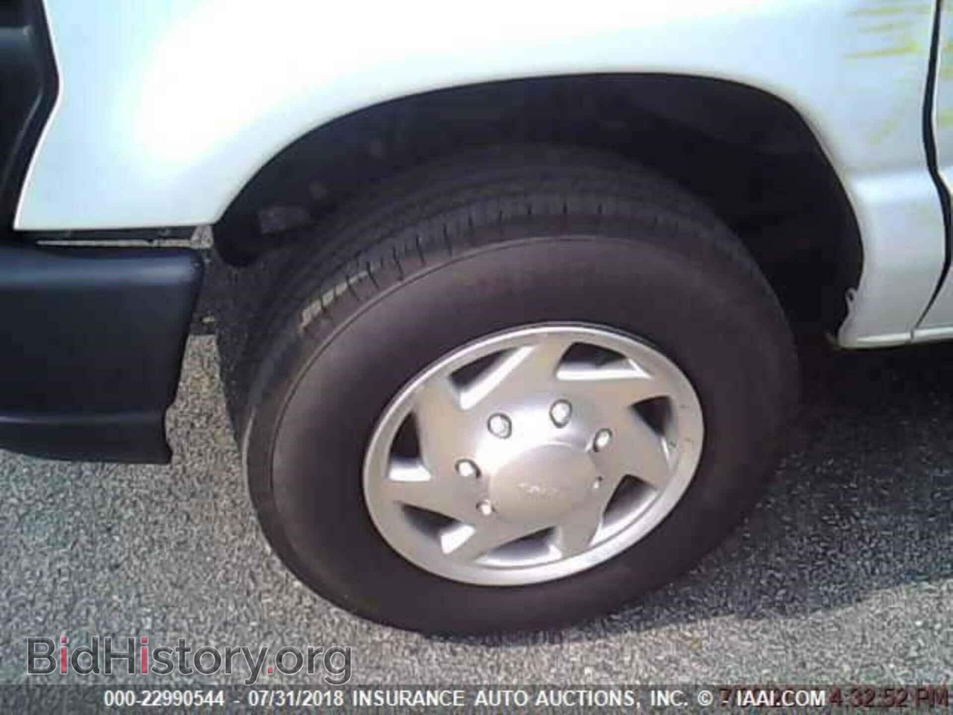 2013 Ford Econoline - VIN: 1FBNE3BL8DDA76925 - Photo 10