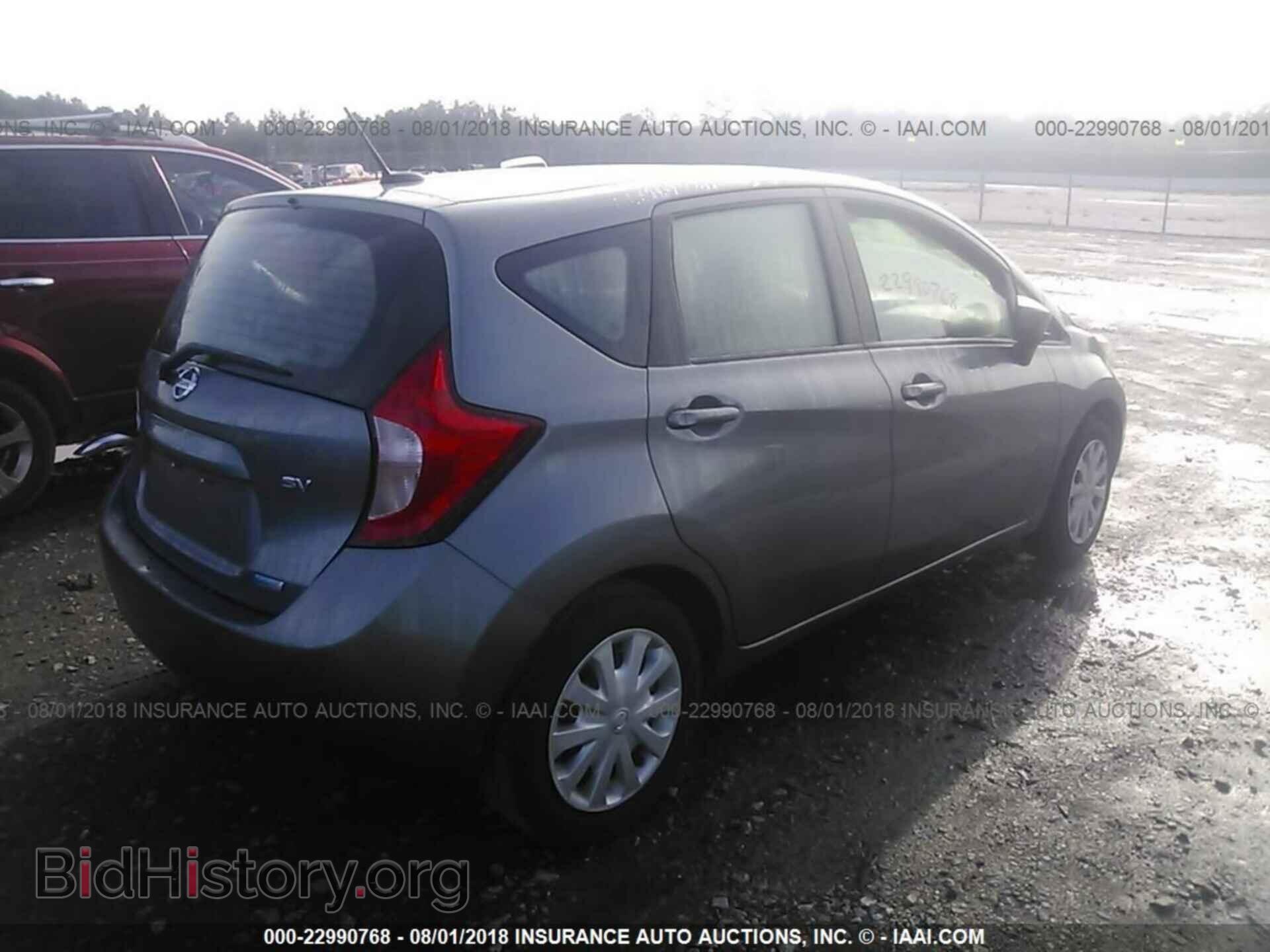 2016 Nissan Versa note - VIN: 3N1CE2CP8GL385634 - Photo 4