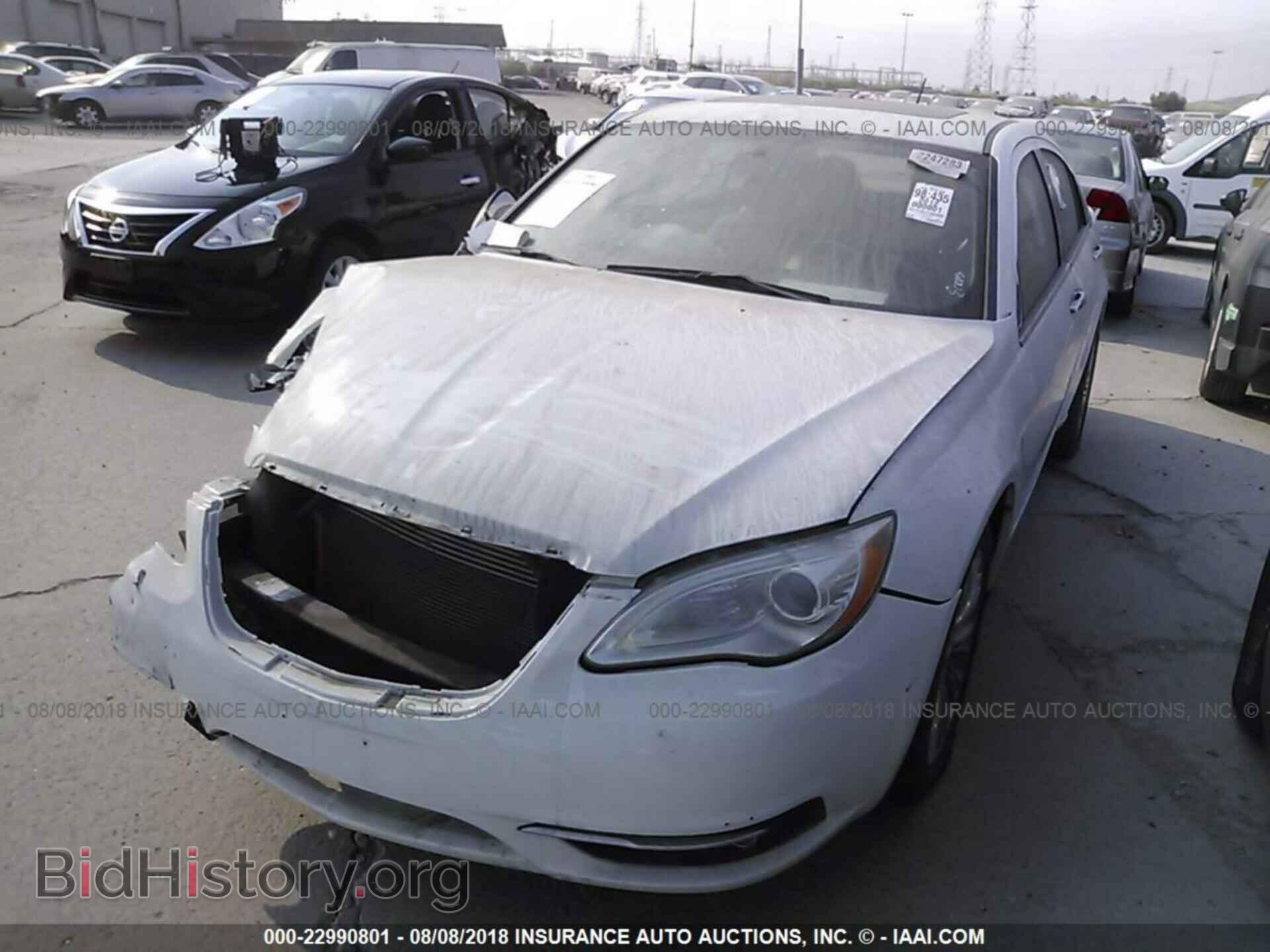 2012 Chrysler 200 - VIN: 1C3CCBCG5CN165014 - Photo 2