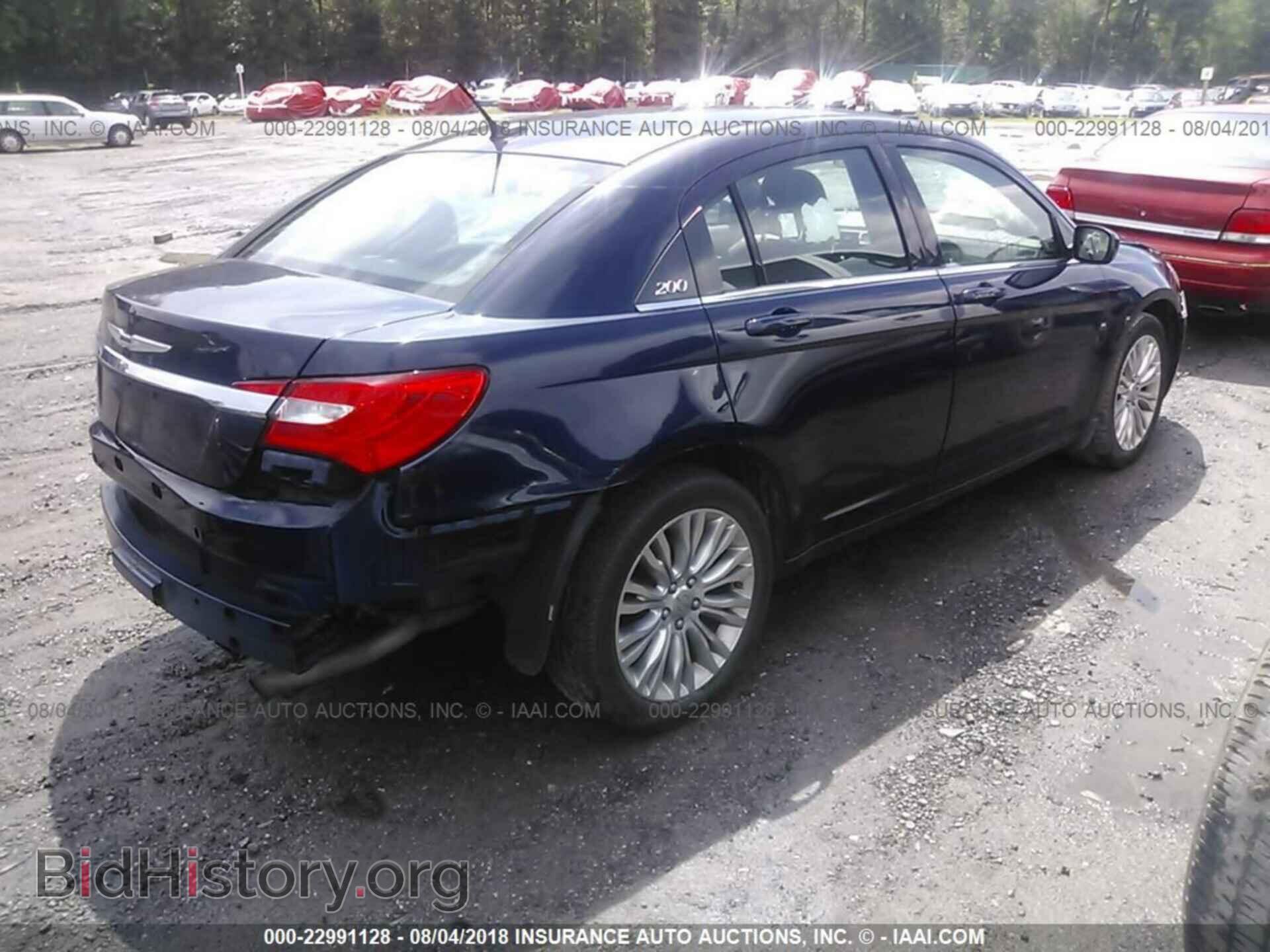 2013 CHRYSLER 200 - VIN: 1C3CCBAB0DN670659 - Фото 4