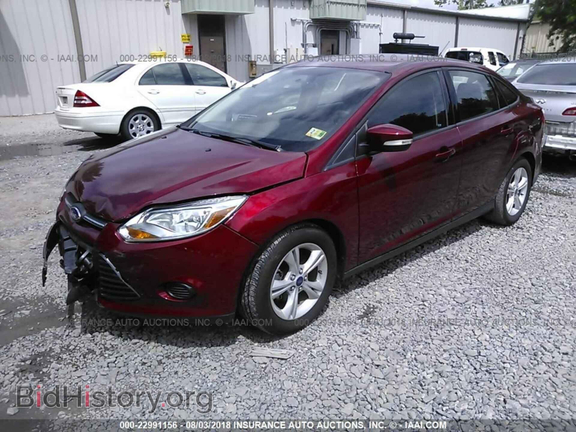2014 Ford Focus - VIN: 1FADP3F22EL437386 - Фото 2