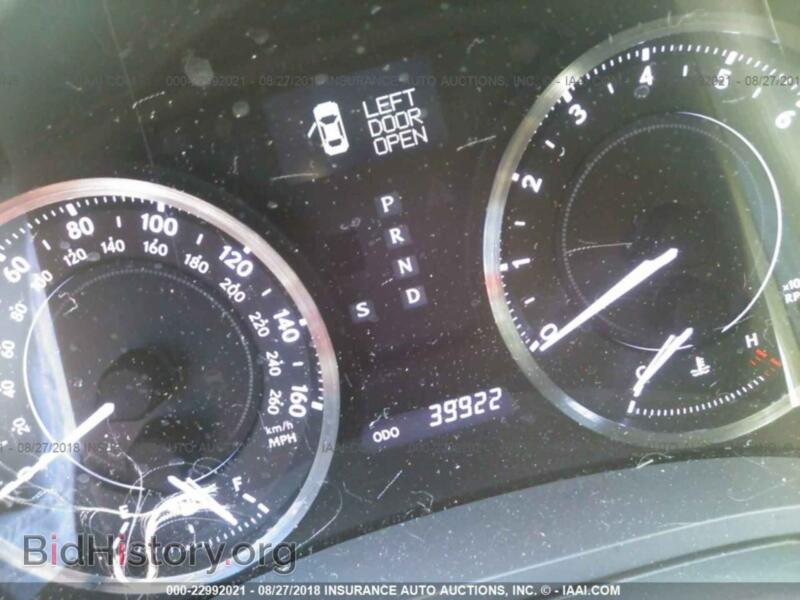 2012 Lexus IS (VIN JTHFF2C25C2522826) — фото 7 из 10