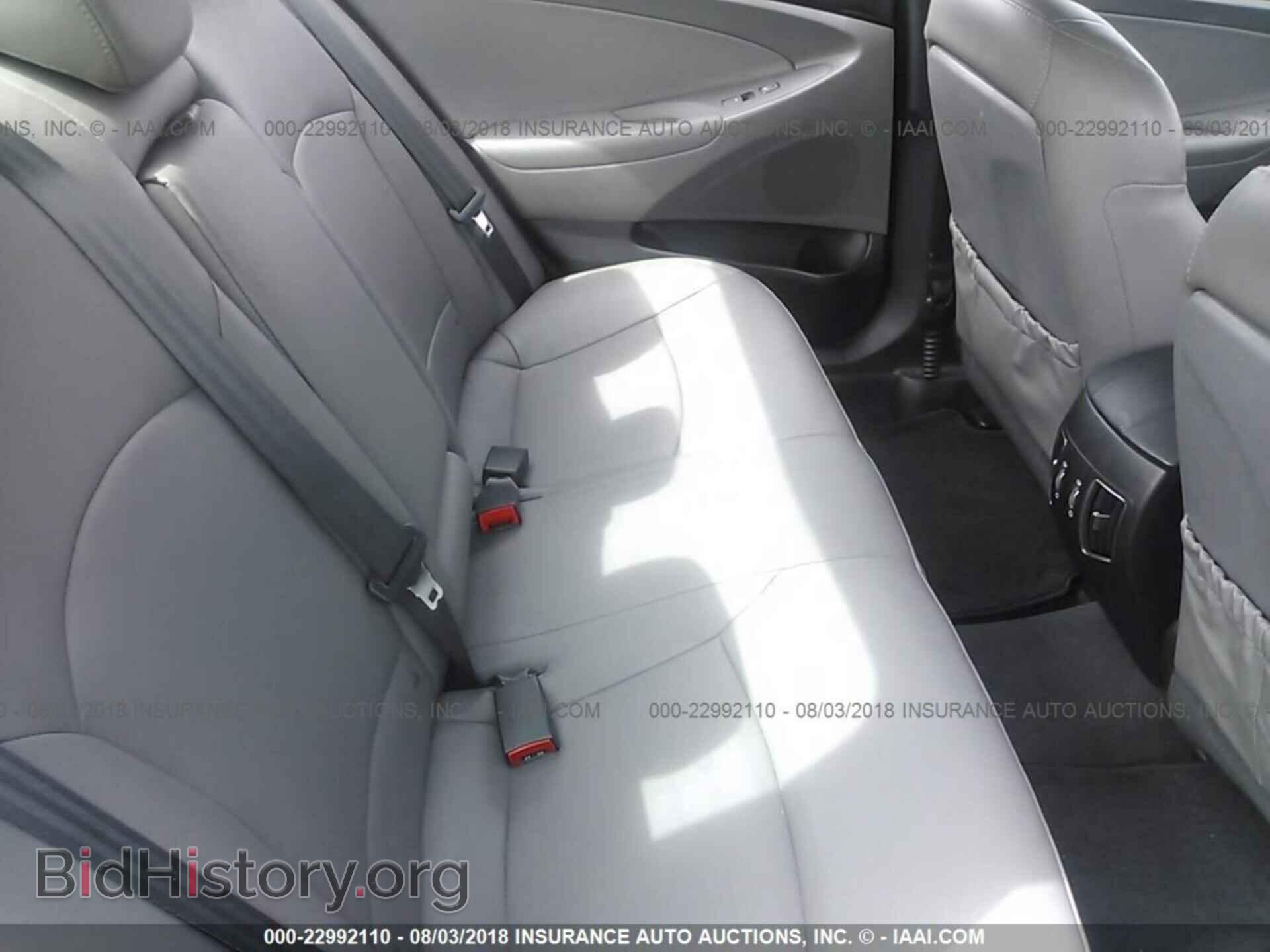 2012 Hyundai Sonata - VIN: 5NPEC4ABXCH397342 - Photo 8